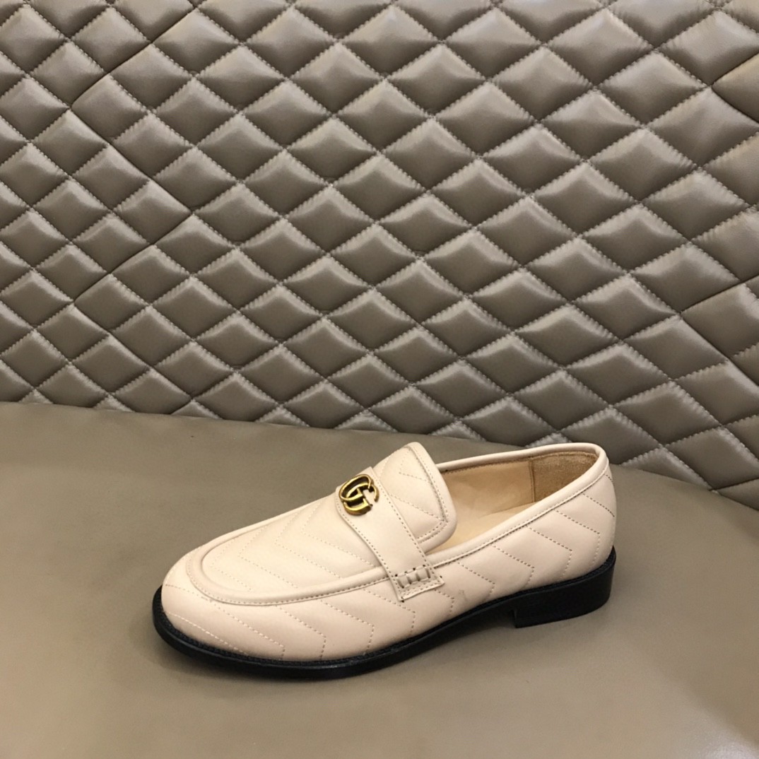 Gvc*1 Loafer With Interlocking G Beige For Men