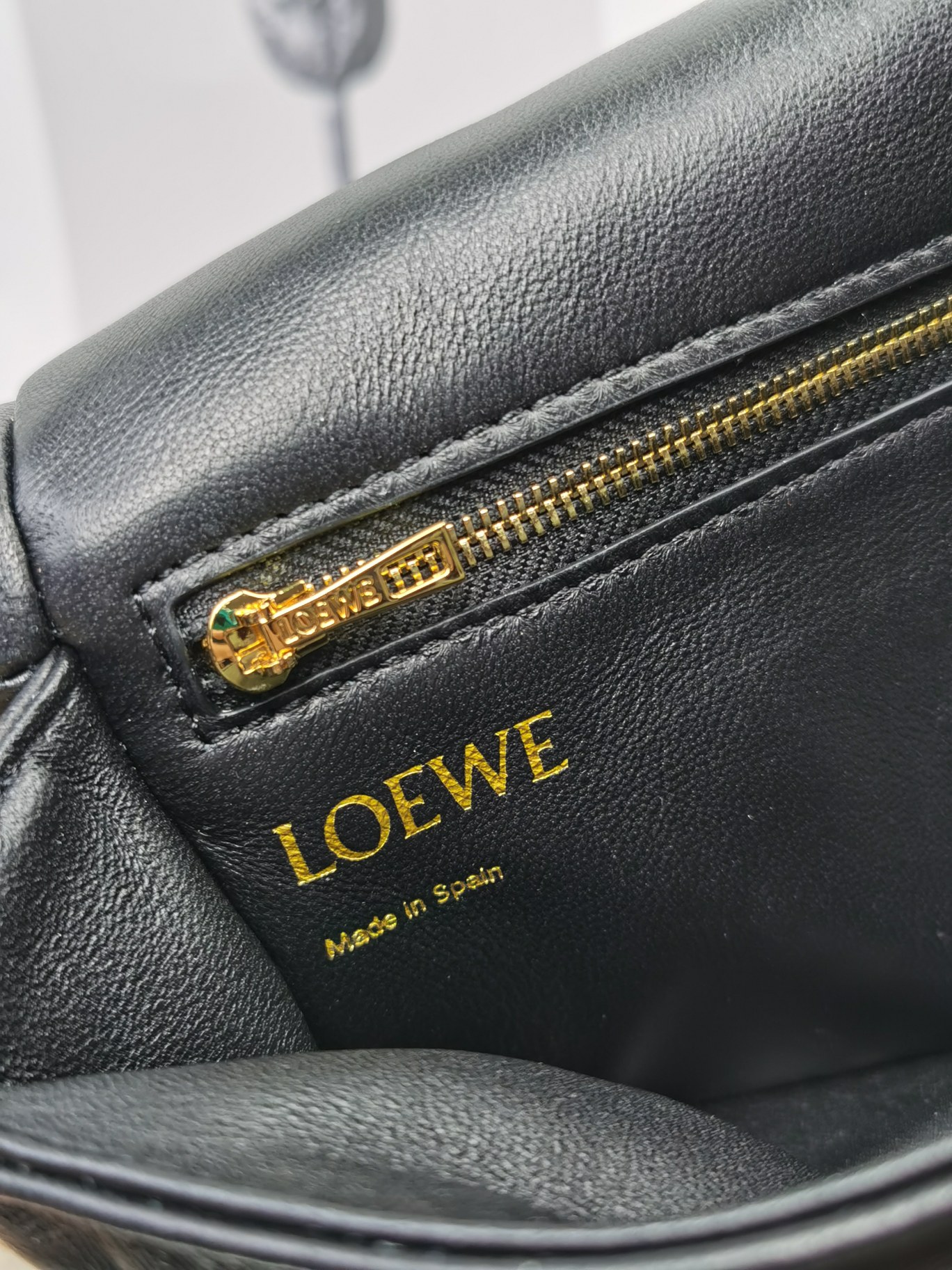 L0ew* Mini Puffer Goya Bag Black/Beige/Green Khaki For Women 7.9in / 20cm A896W56X01