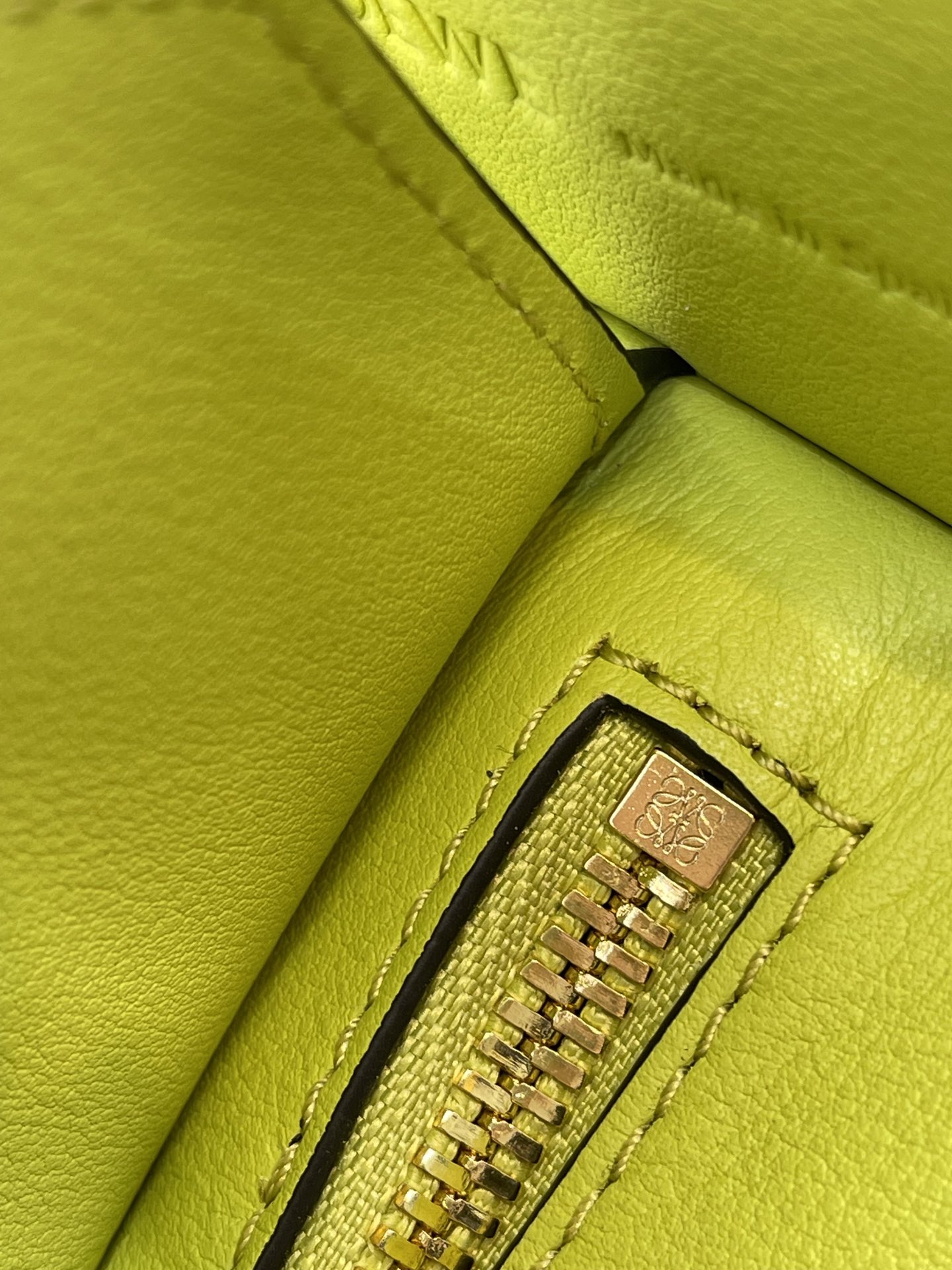 L0ew* Puzzle Hobo Bag Black/Light Green/Pink/Yellow/White For Women 11.3in / 28.7cm A510J67X01