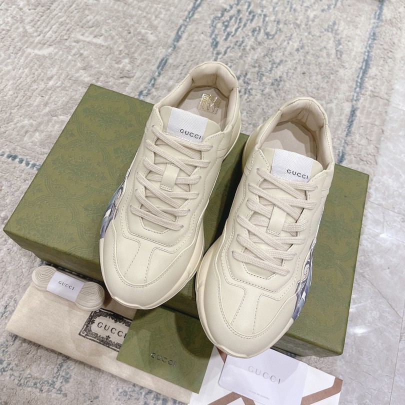Gvc*1 Rhyton Sneaker With Wave White For Men 576052-DRW00-9522