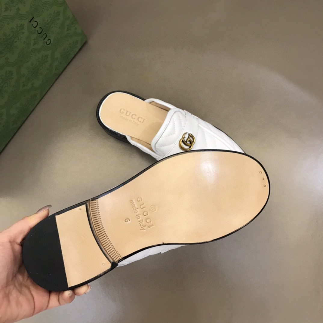 Gvc*1 Slipper With Interlocking G White For Men