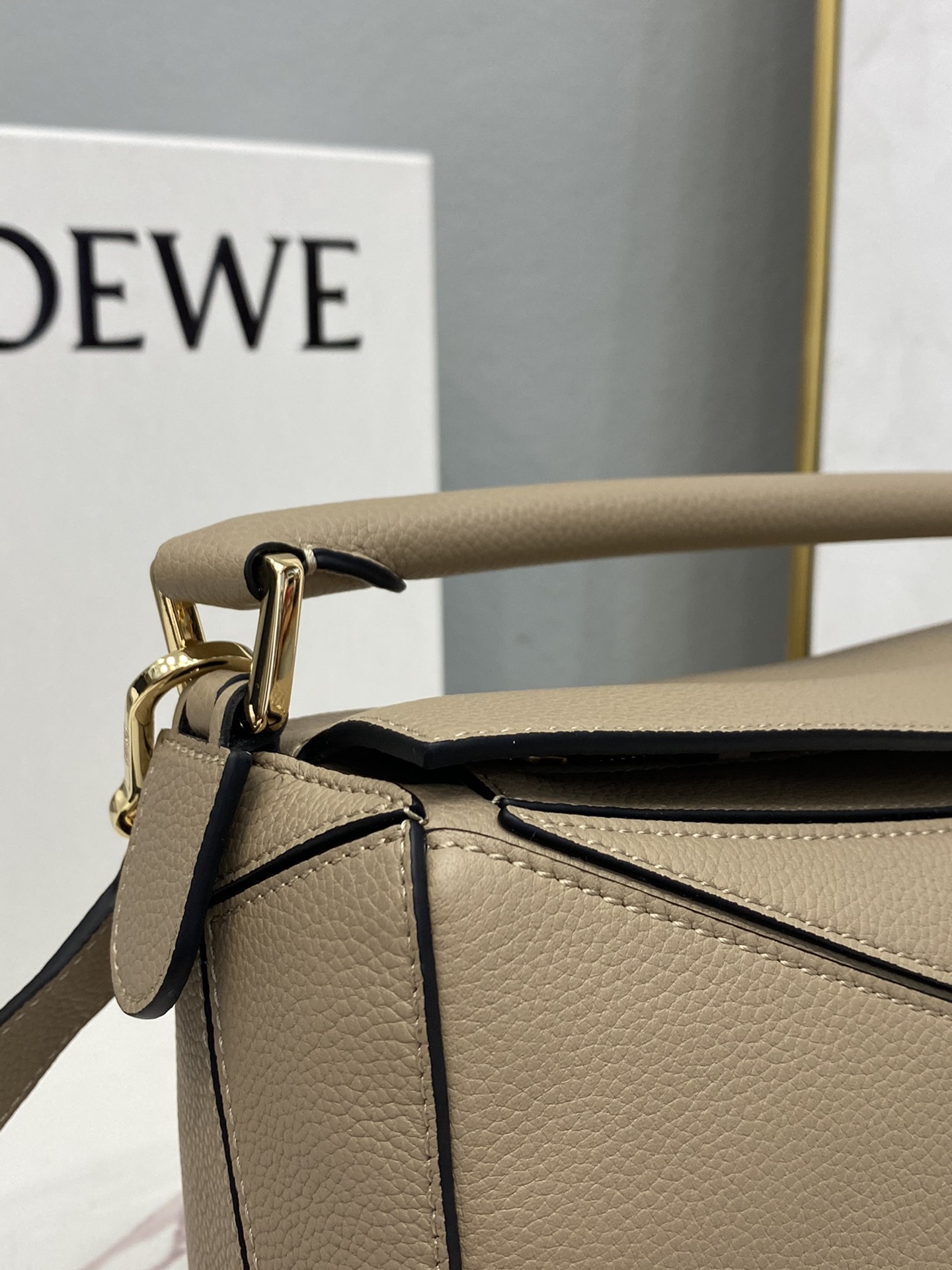 L0ew* Small Puzzle Bag Caramel For Women 9.4in / 24cm