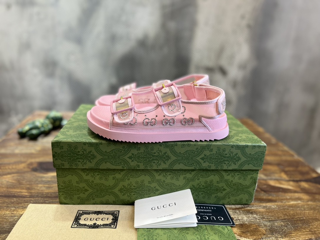 Gvc*1 GG Sandal With Crystals Pink For Women