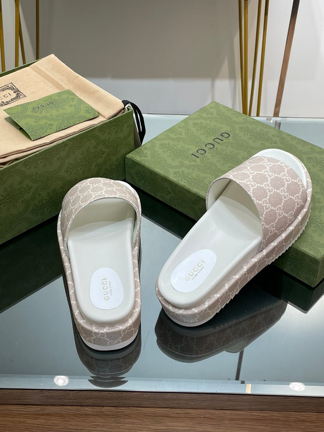 Gvc*1 Jumbo Gg Platform Slide Sandal Beige For Women