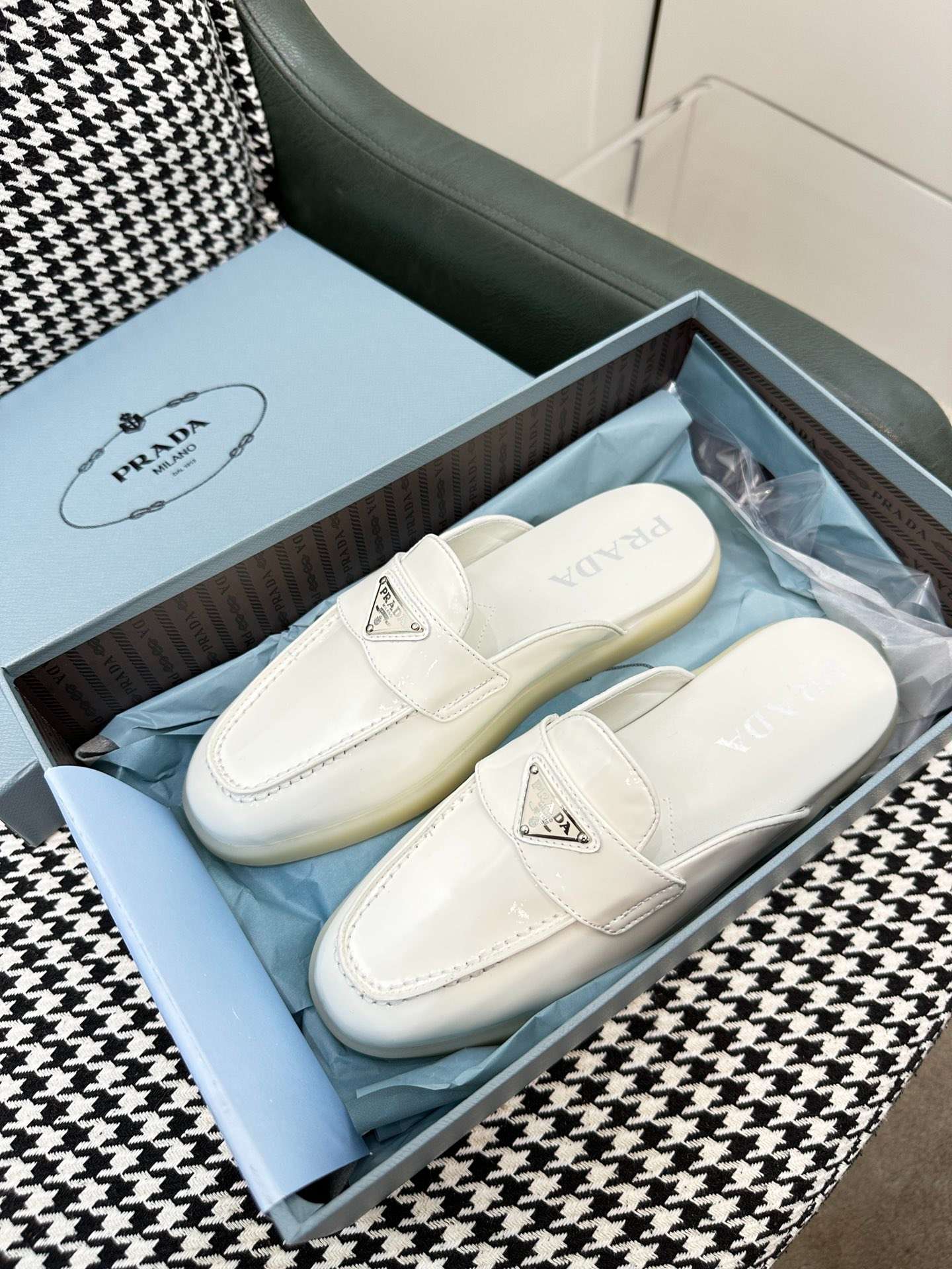 Pra*a Brushed Sabots White For Women