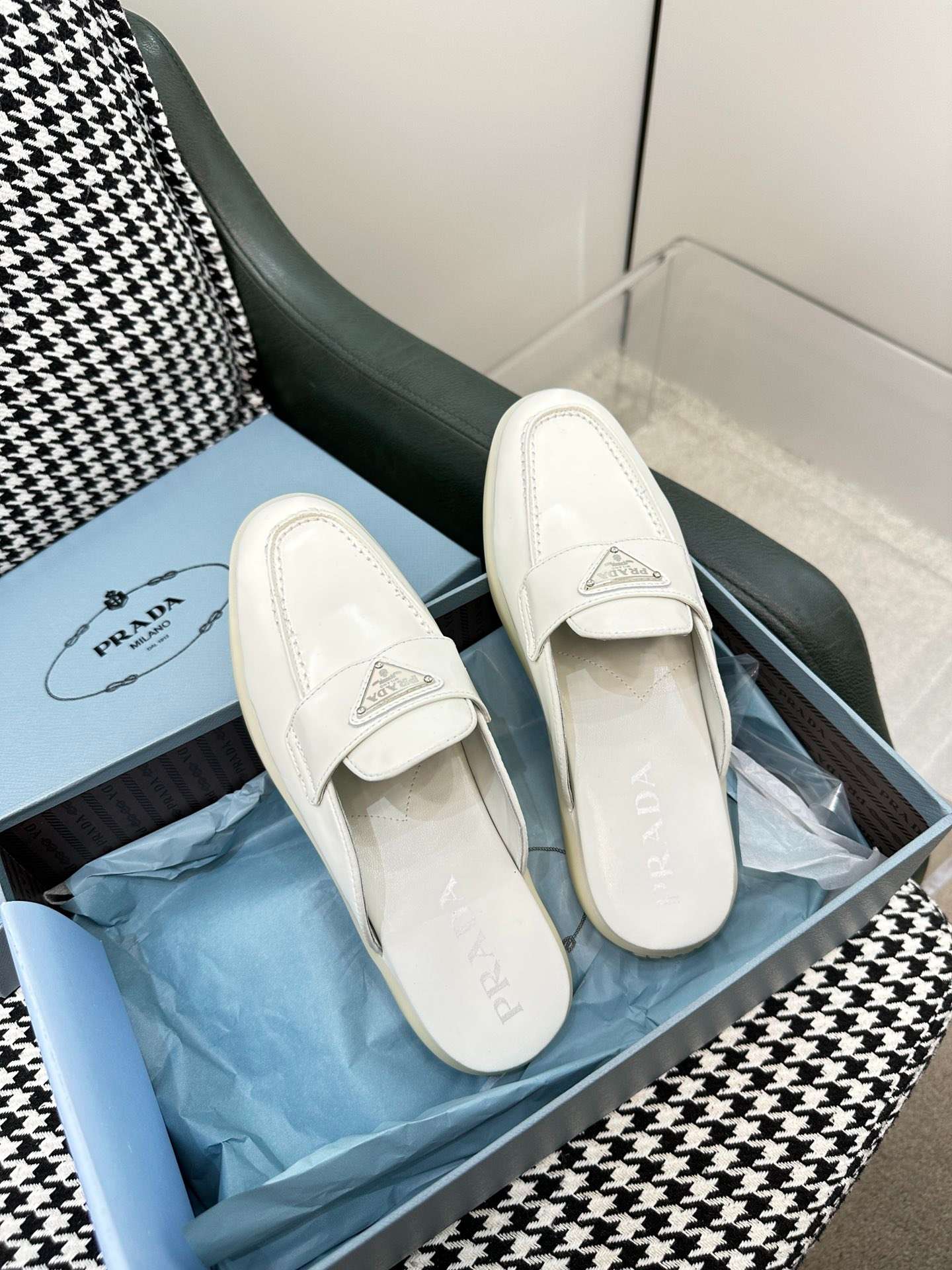 Pra*a Brushed Sabots White For Women