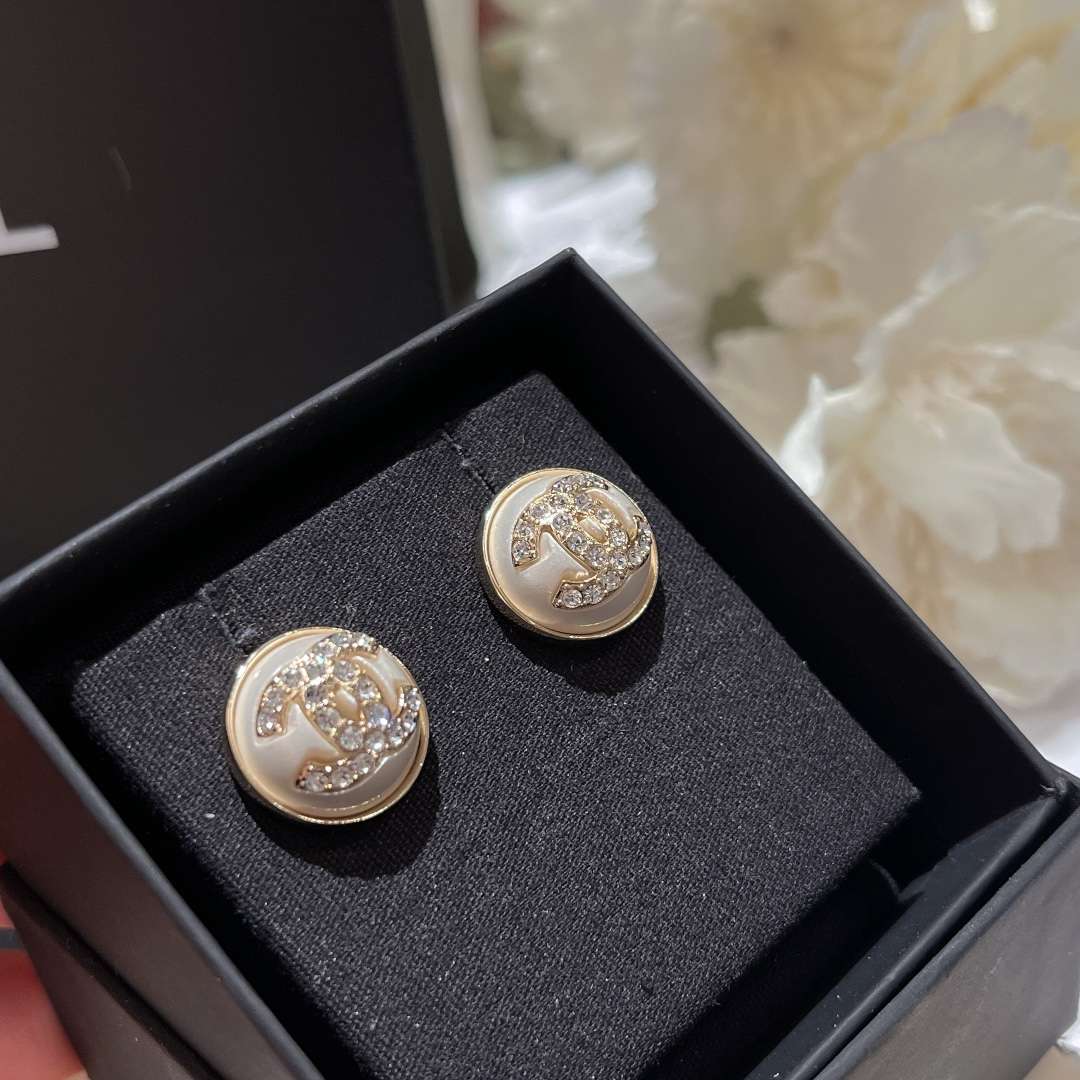 Ch**el CC Round Earrings White For Women