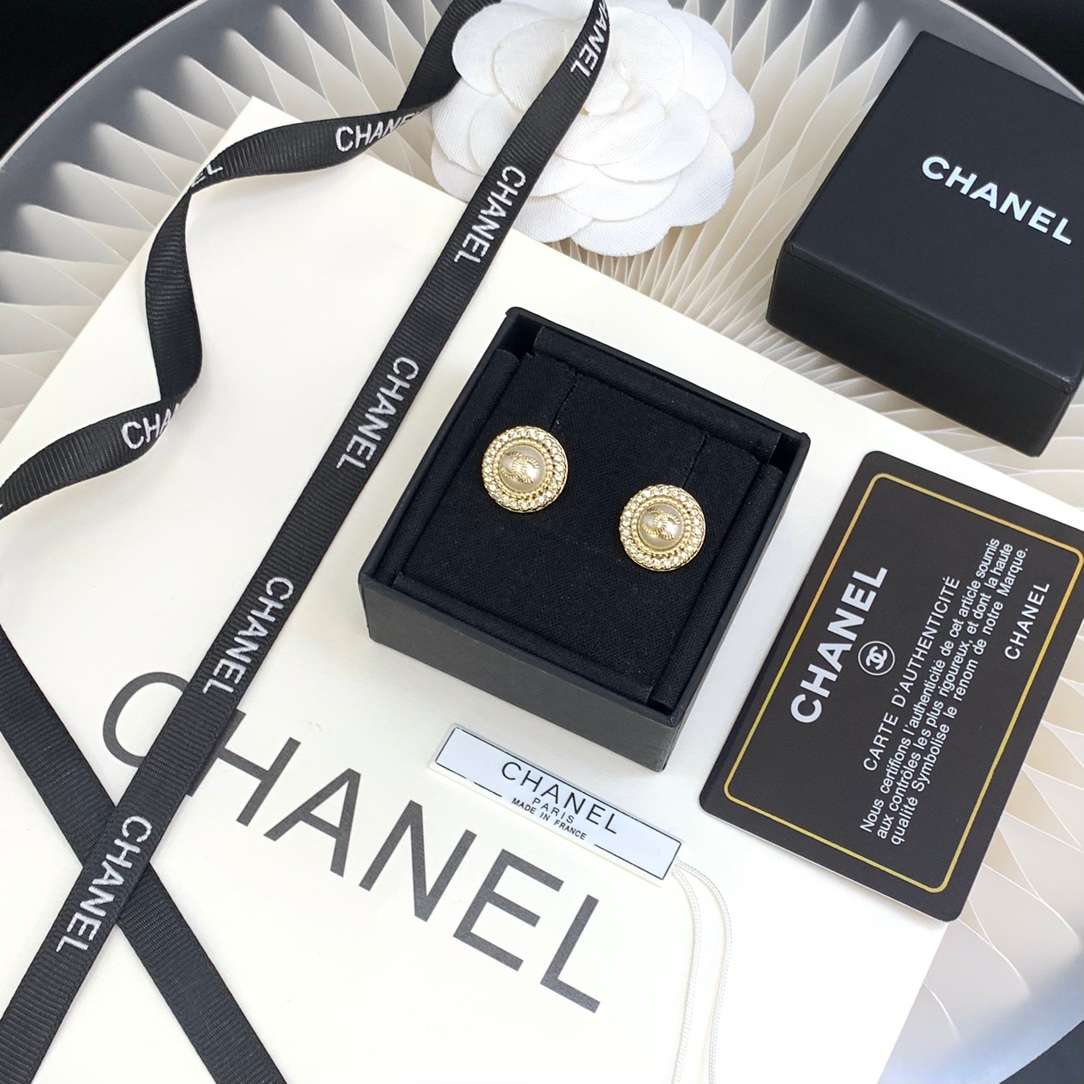 Ch**el Round Pearl Earrings Gold For Women