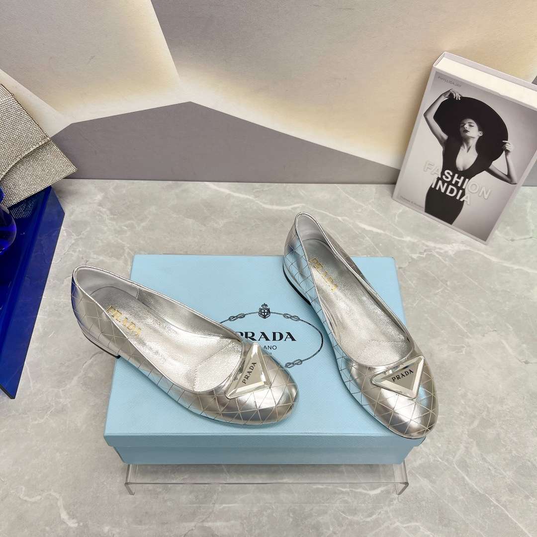 Pra*a Nappa Ballerinas Silver For Women