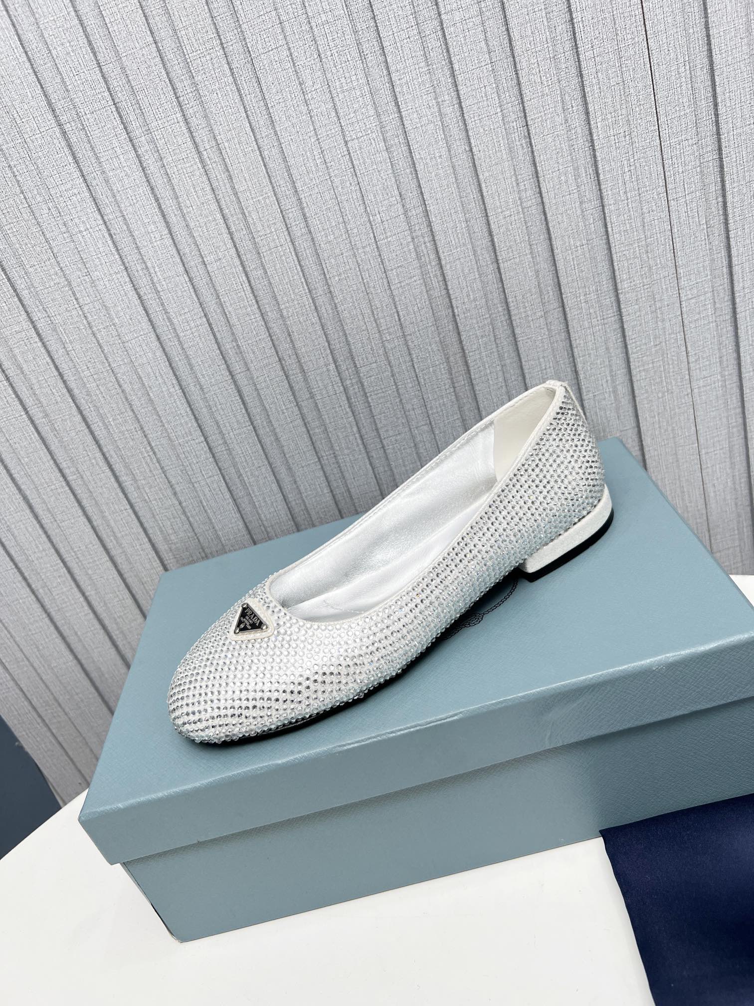 Pra*a Patent Ballerinas Silver For Women