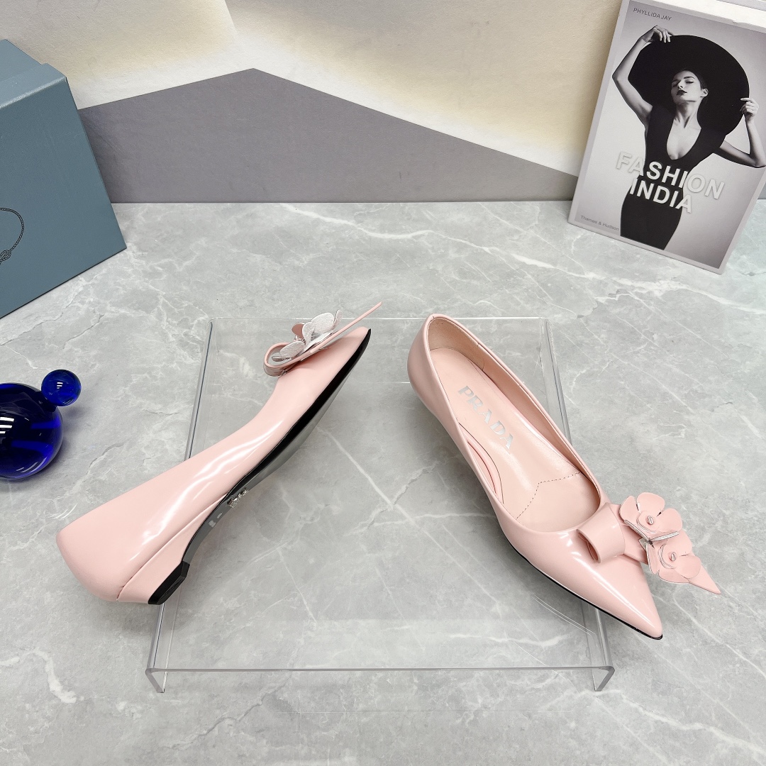 Pra*a Patent Pumps Pink For Women