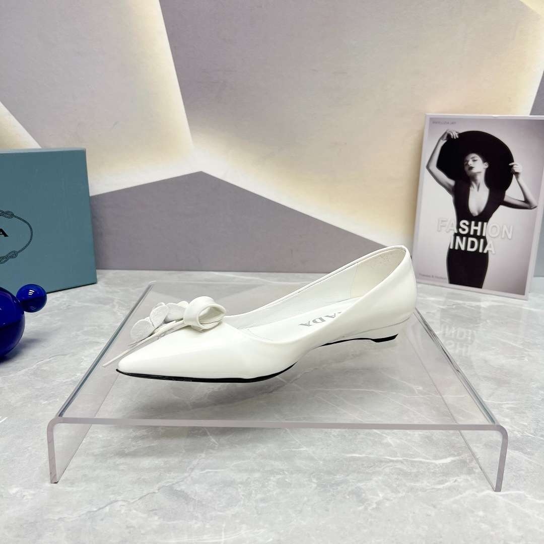 Pra*a Patent Pumps White For Women