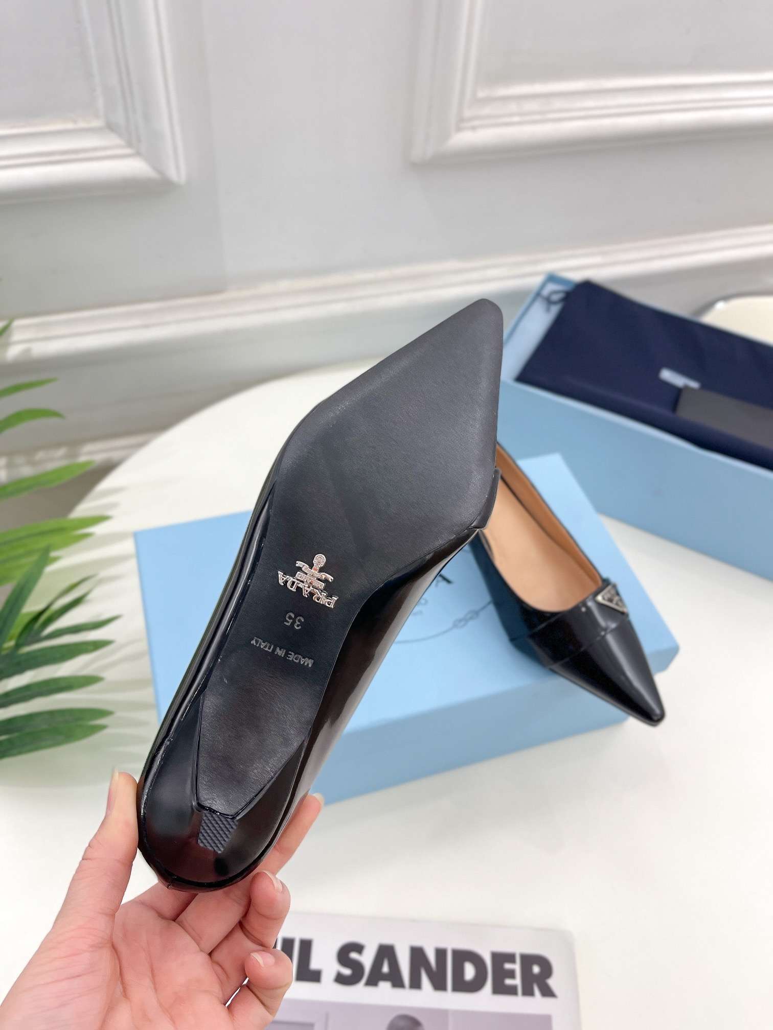 Pra*a Soft Pointed Heel Pumps Black For Women