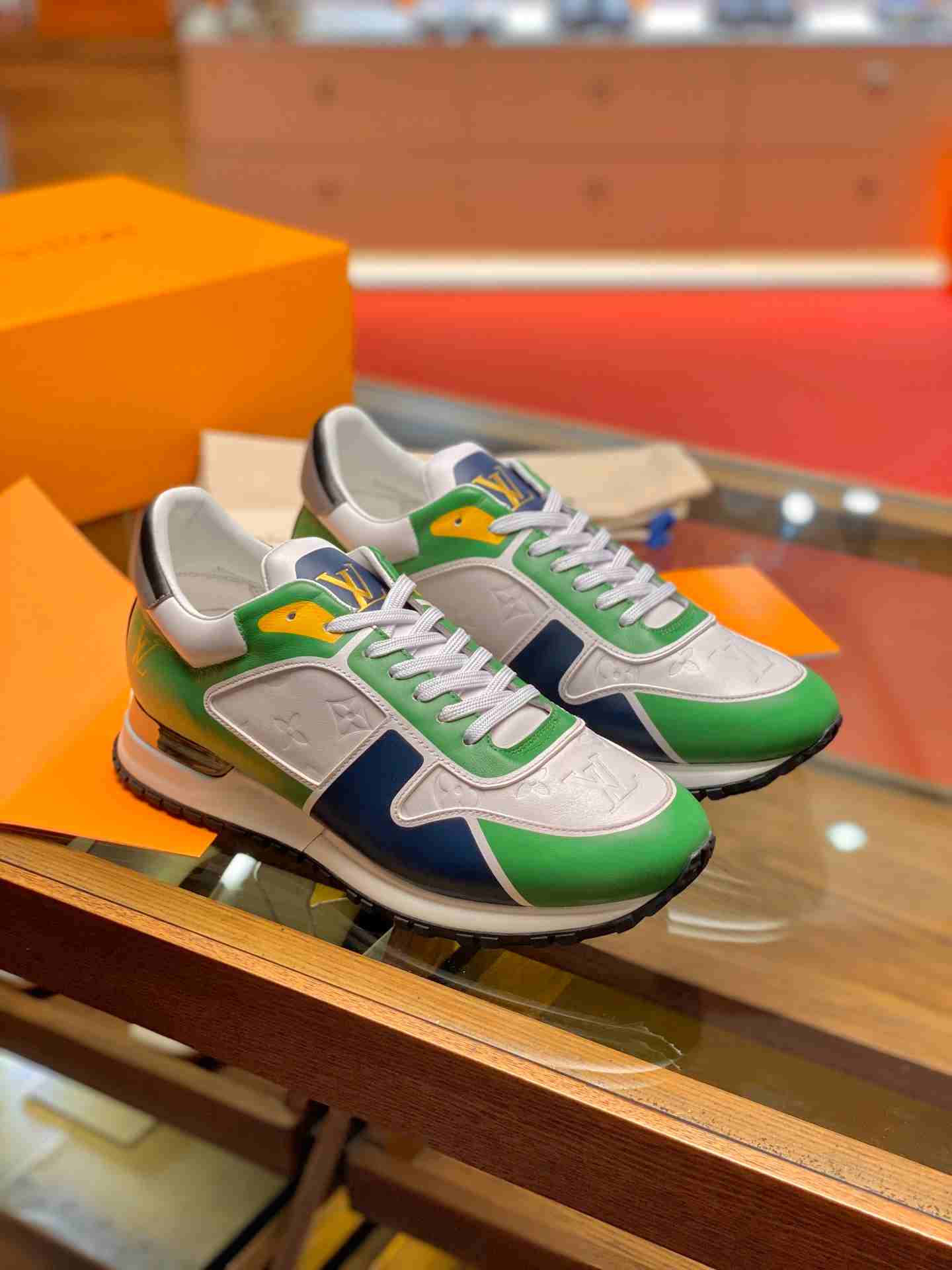 L0vis Vvtt0n Run Away Sneaker Green For Men