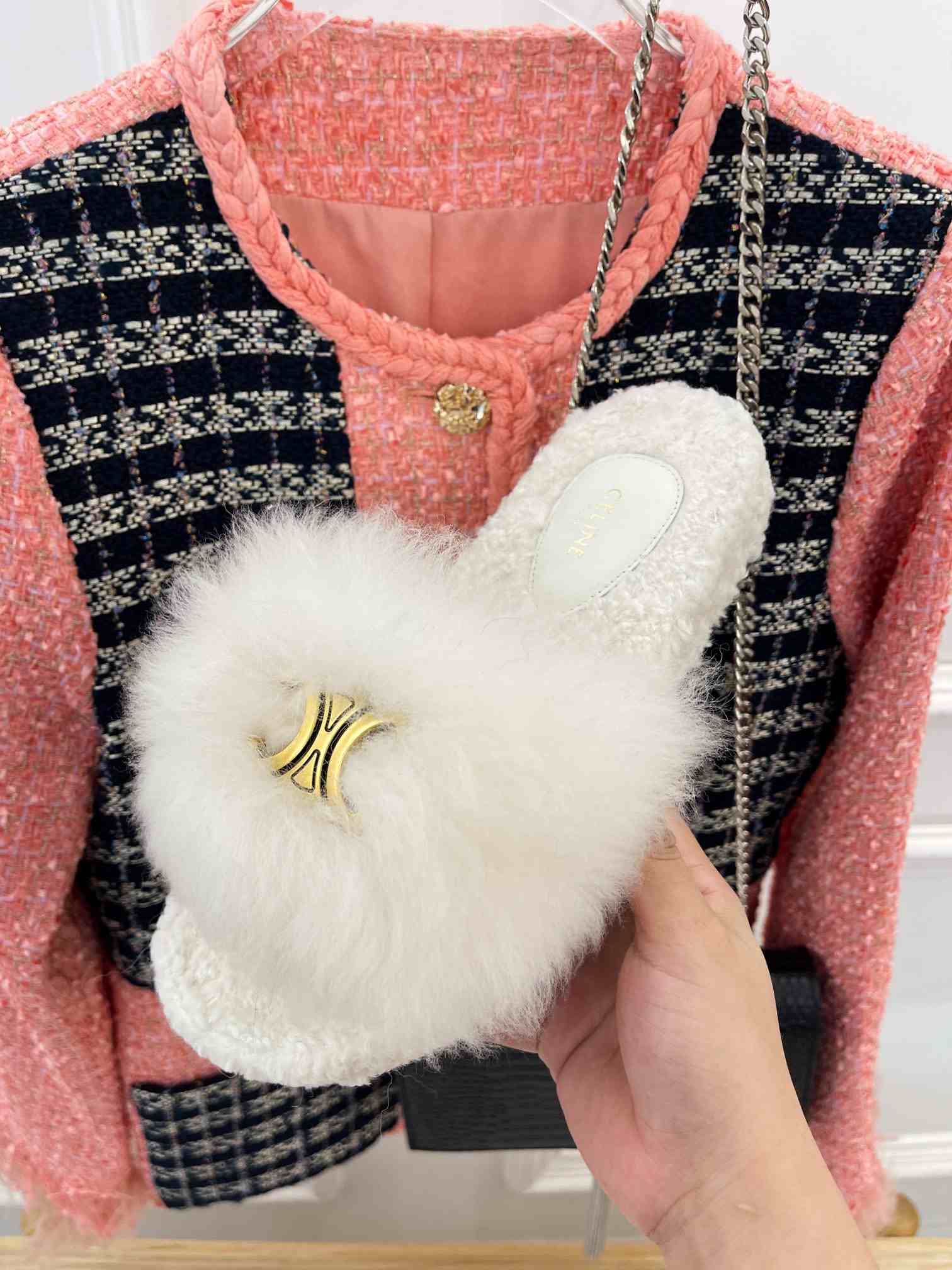 Ce1i*e Clea Triomphe Slide With Fur White For Women