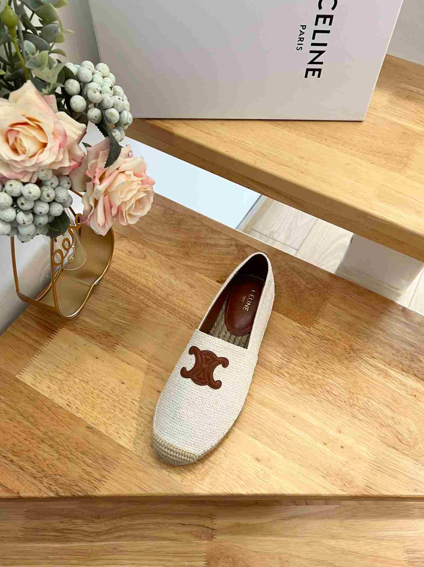 Ce1i*e Flat Espadrille With Triomphe Patch Signature In Tweed White For Women