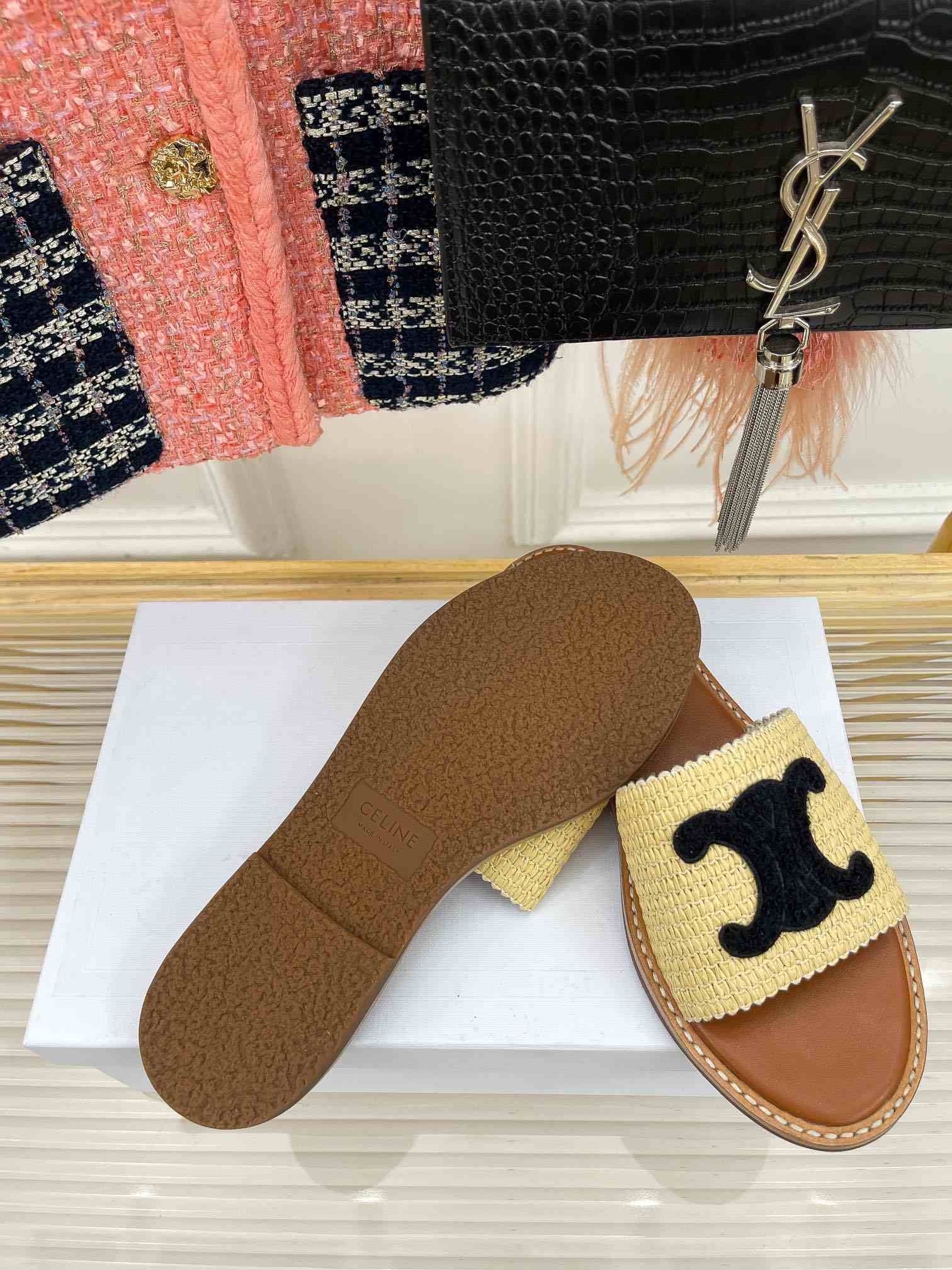 Ce1i*e Lympia Flat In Raffia Beige For Women