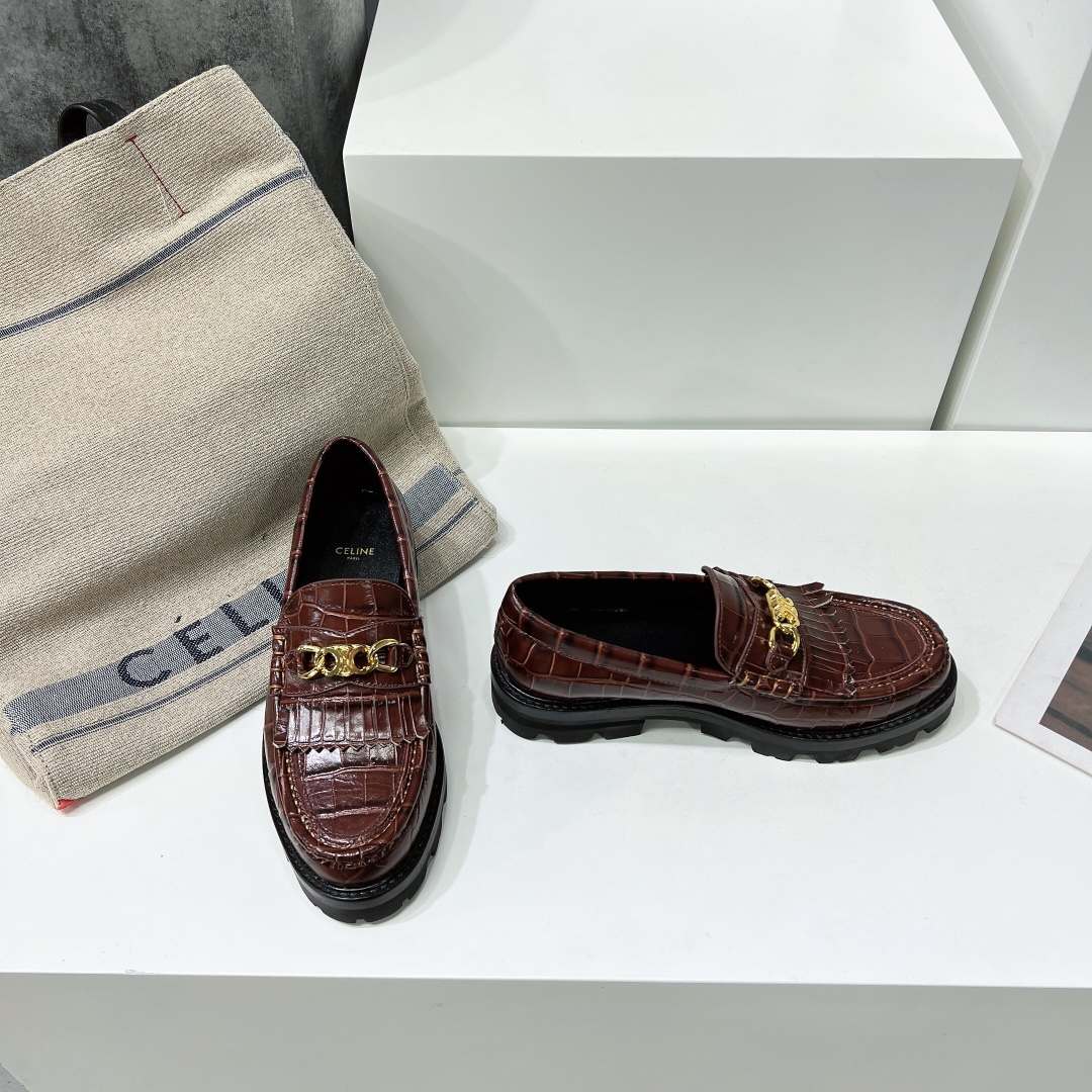 Ce1i*e Margaret Loafer With Triomphe Dark Brown For Women 344893656C.19DK