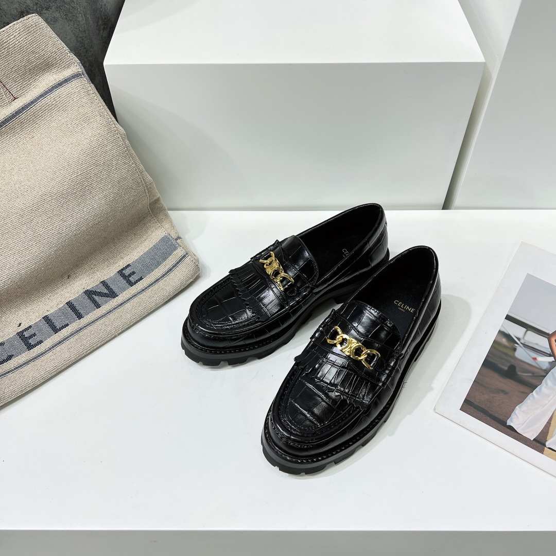 Ce1i*e Margaret Loafer With Triomphe Black For Women