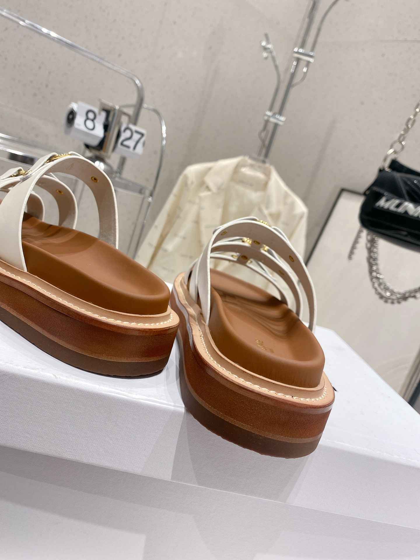 Ce1i*e Slides Tippi White For Women