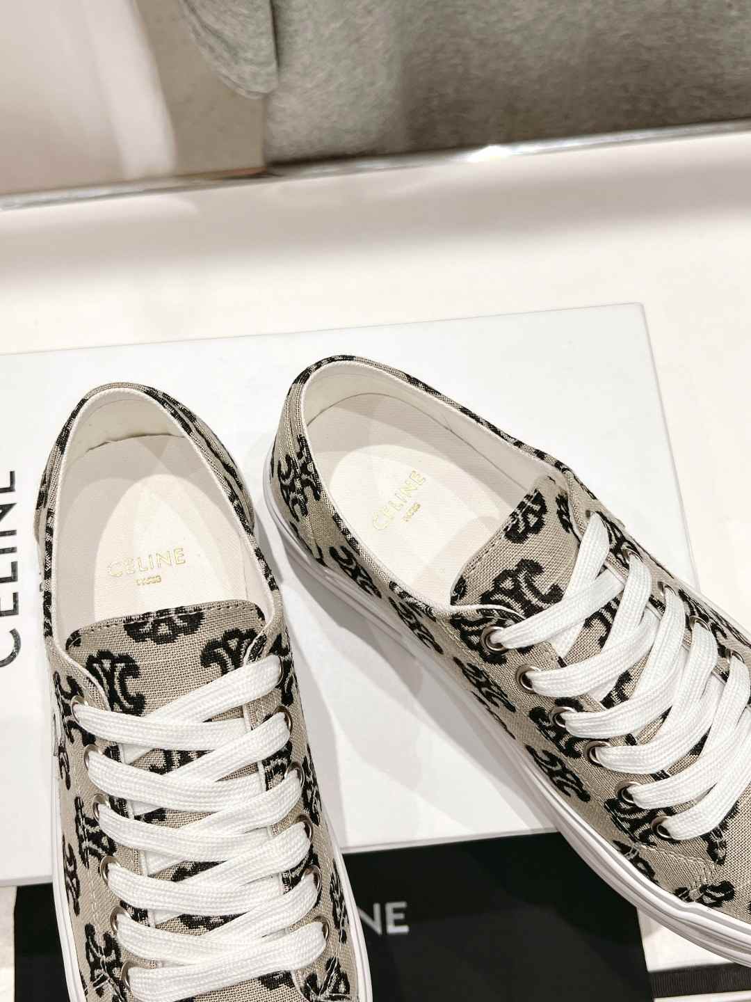 Ce1i*e Triomphe Sneakers In Canvas Black For Women