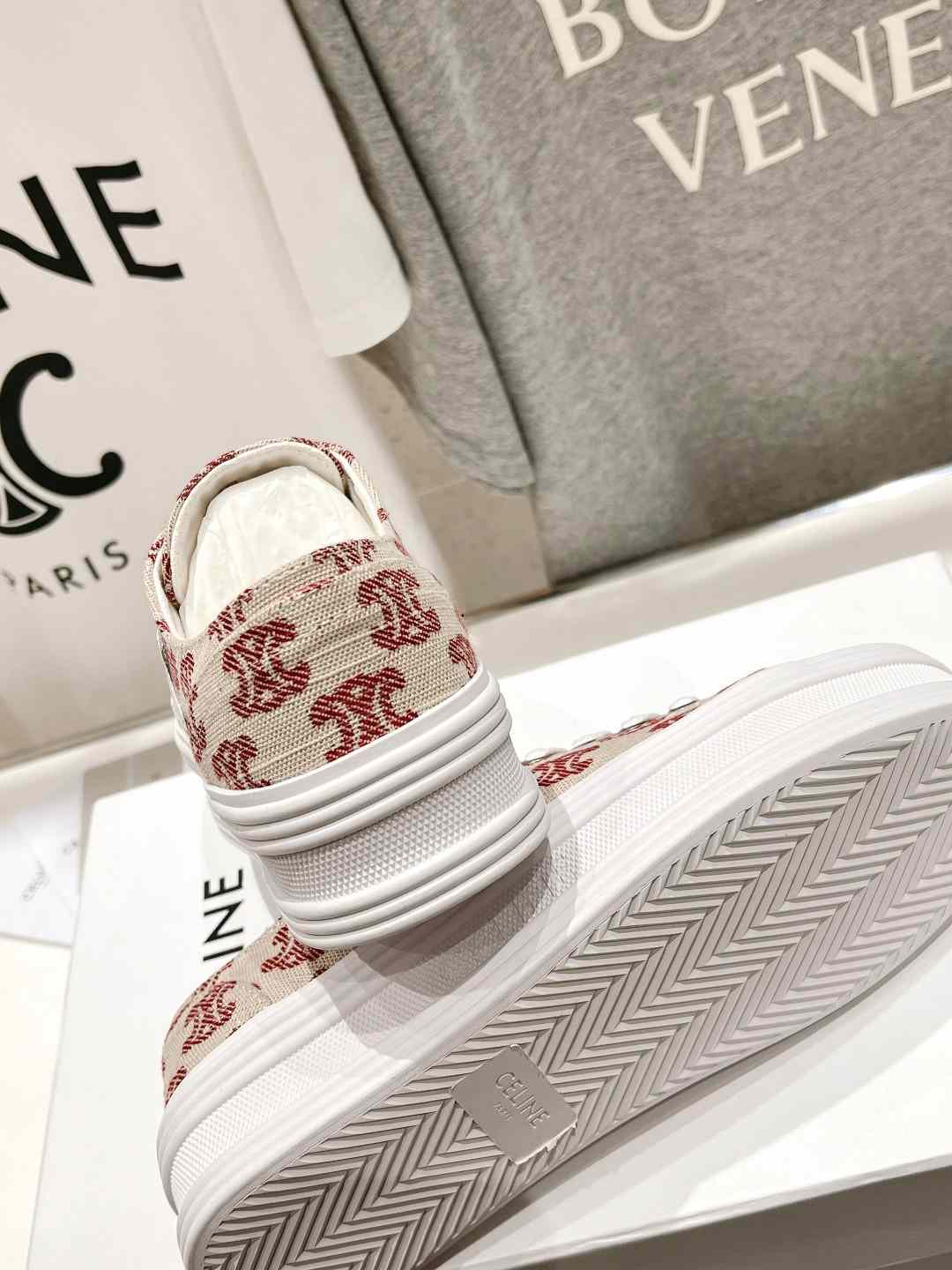 Ce1i*e Triomphe Sneakers In Canvas Red For Women