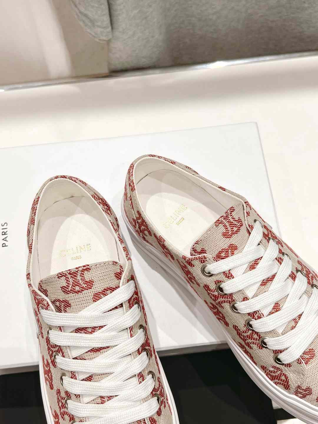 Ce1i*e Triomphe Sneakers In Canvas Red For Women