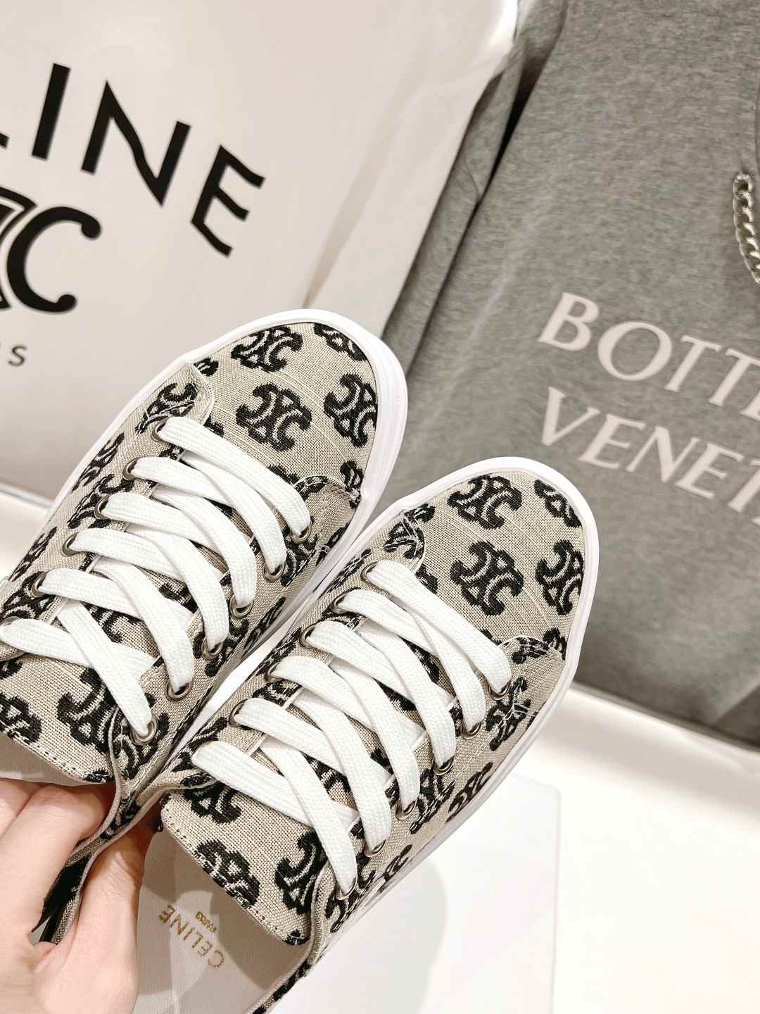 Ce1i*e Triomphe Sneakers In Canvas Black For Women