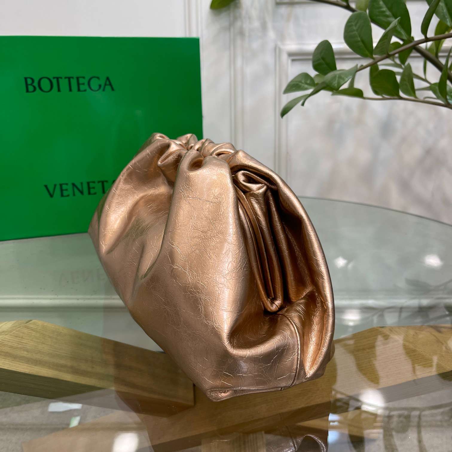 B0tt*ga Ven*ta Pouch Teak Brown For Women 12.2in/31cm