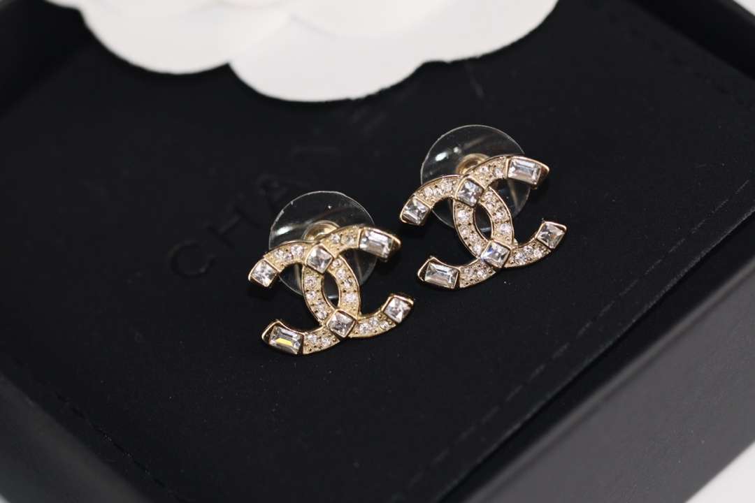 Ch**el Double C Earrings Gold For Women
