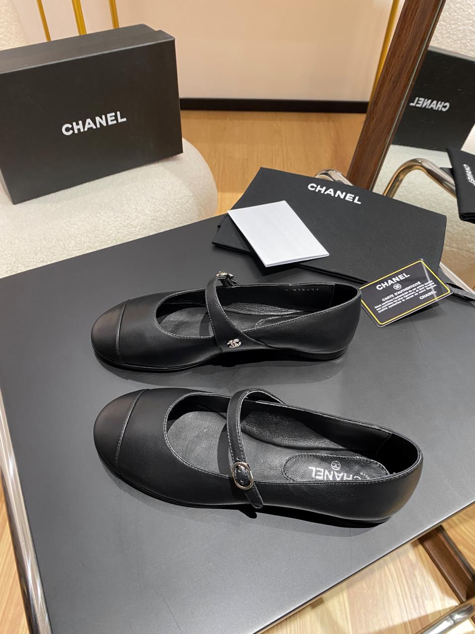 Ch**el Flat Shoes Black For Women