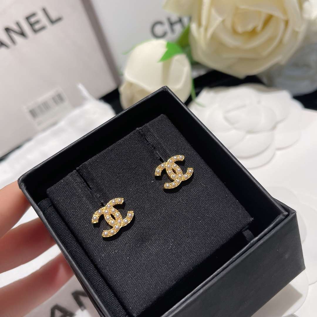 Ch**el Fragrant Double C Pearl Earrings Gold For Women