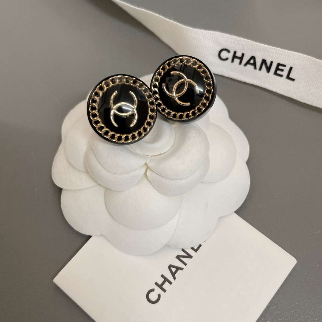 Ch**el  Round Acrylic Stud Earrings Black For Women