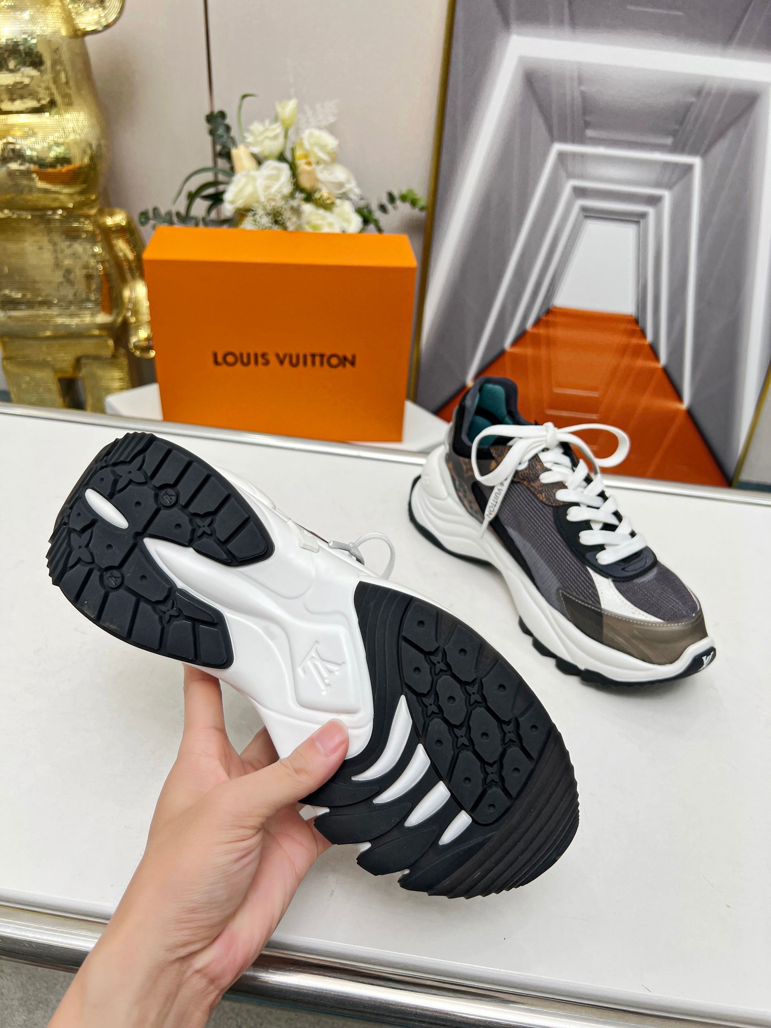 L0vis Vvtt0n Run 55 Sneaker Black For Women 1AAP5L