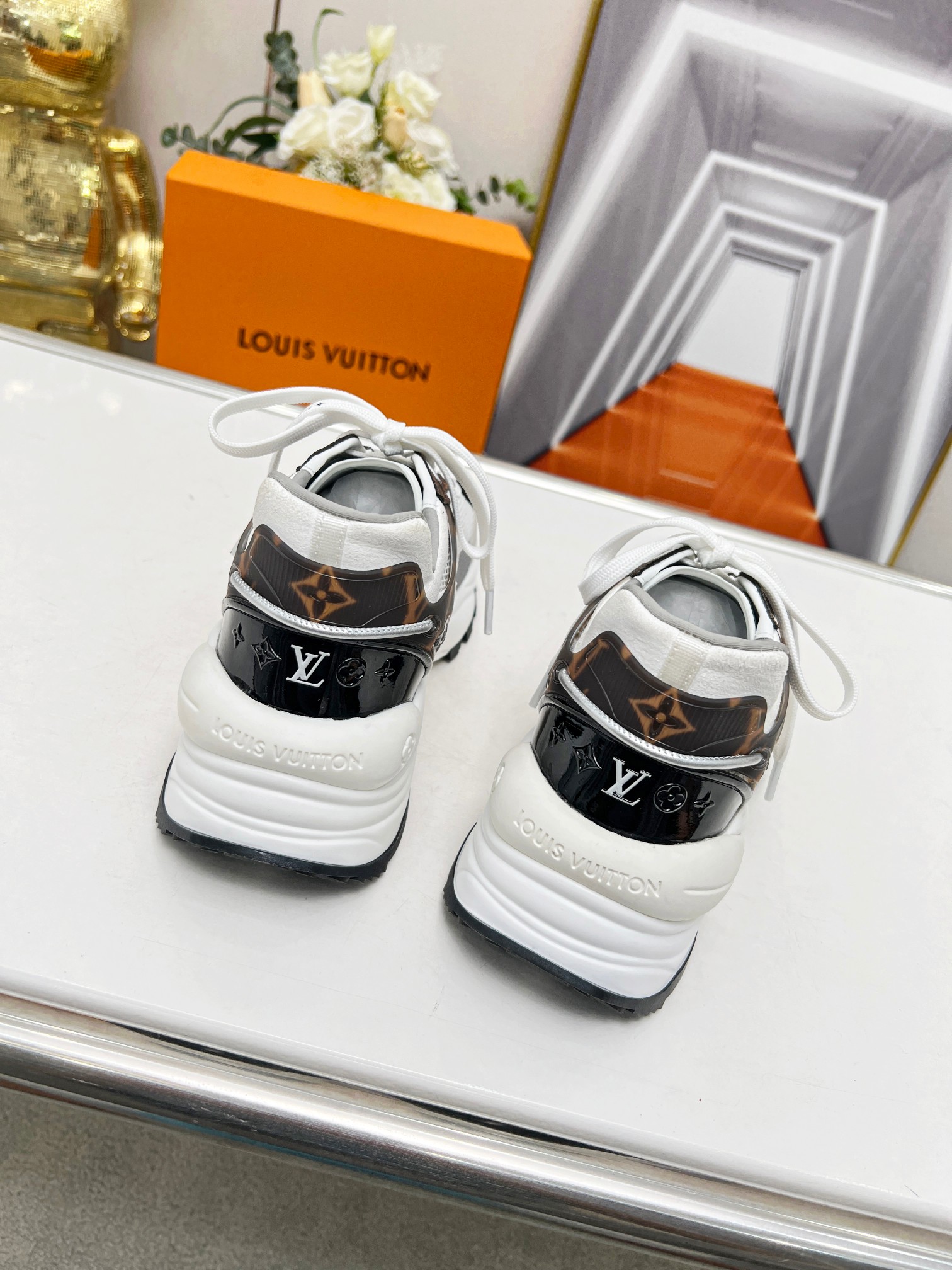 L0vis Vvtt0n Run 55 Sneaker White For Women 1AASDF