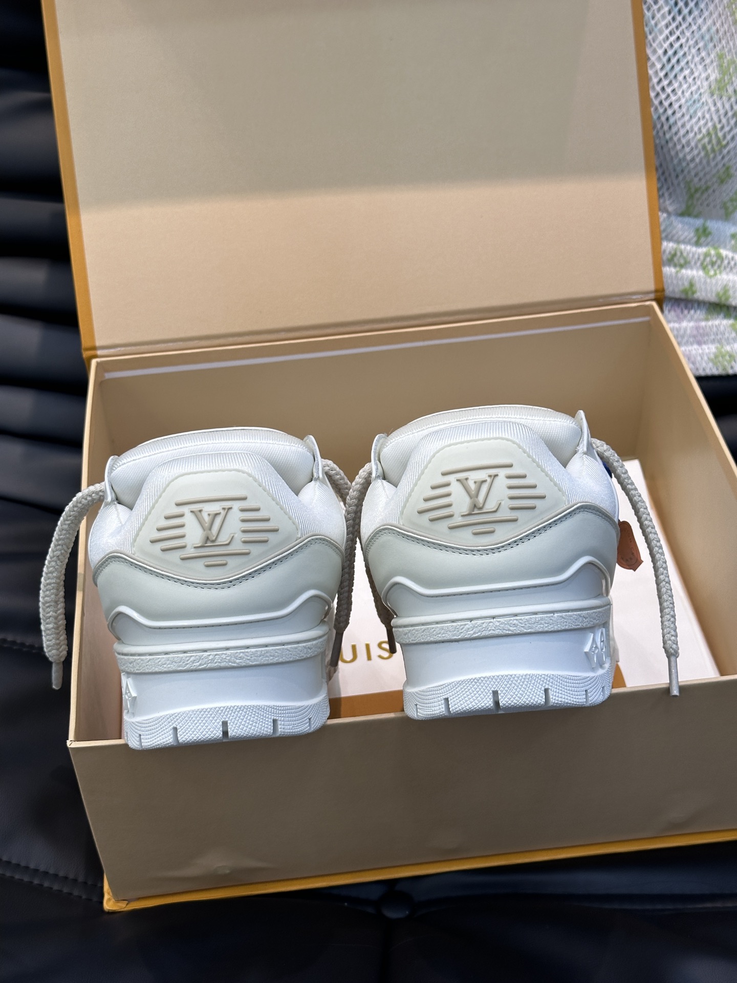 L0vis Vvtt0n Trainer Maxi Sneaker LV White For Women