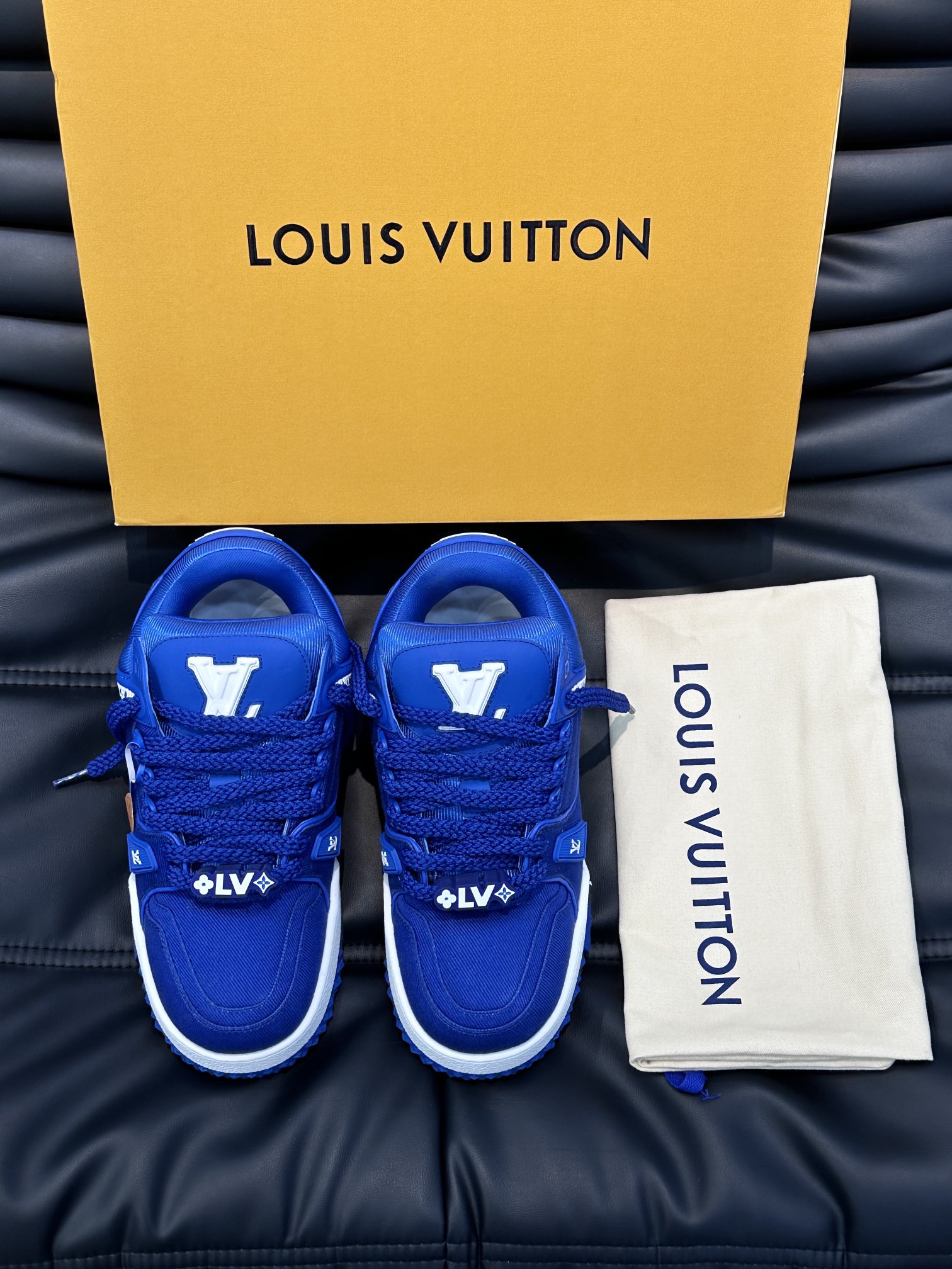 L0vis Vvtt0n Trainer Maxi Sneaker LV Blue For Women
