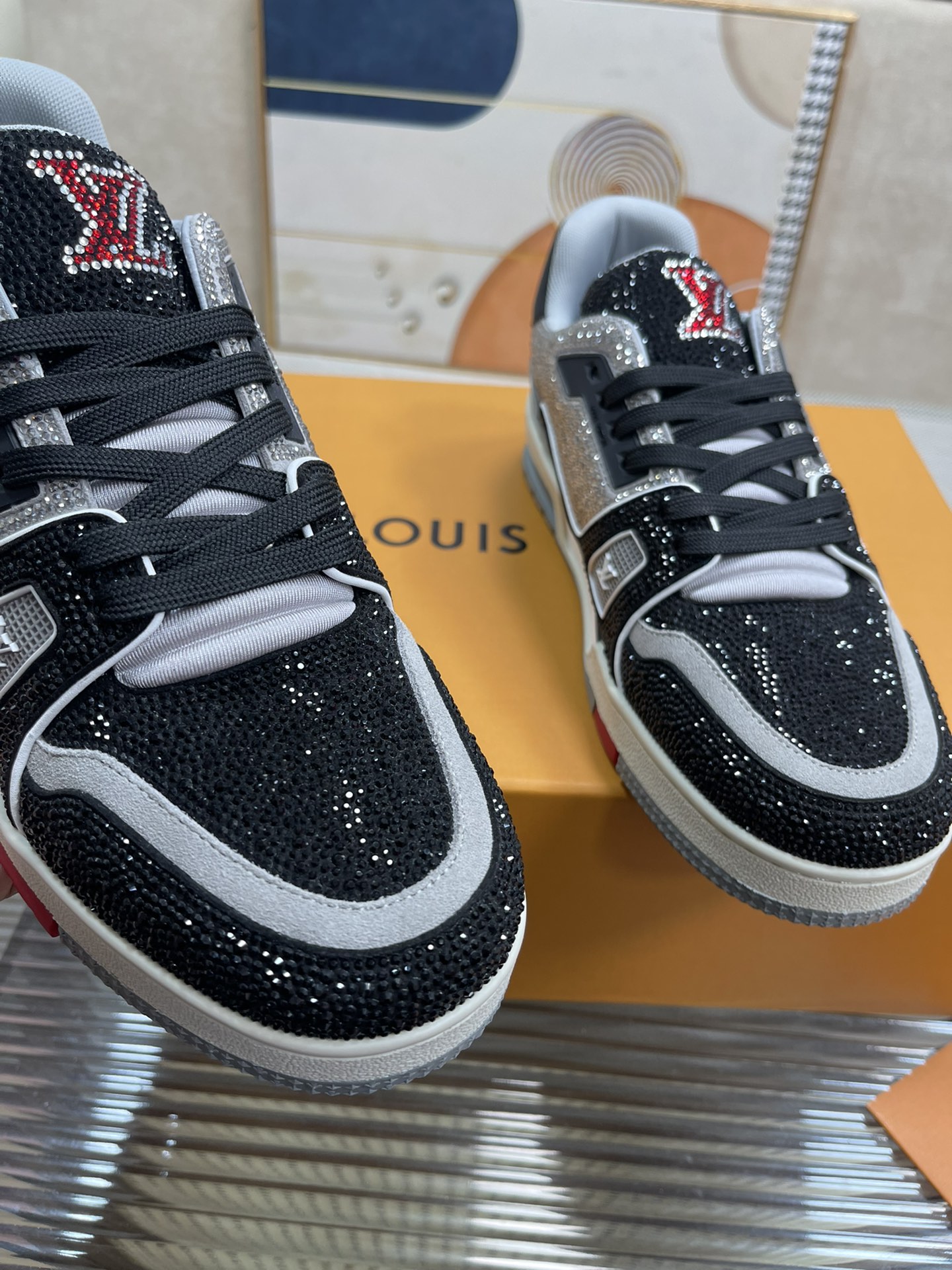 L0vis Vvtt0n Trainer Sneaker LV Black/Silver For Women