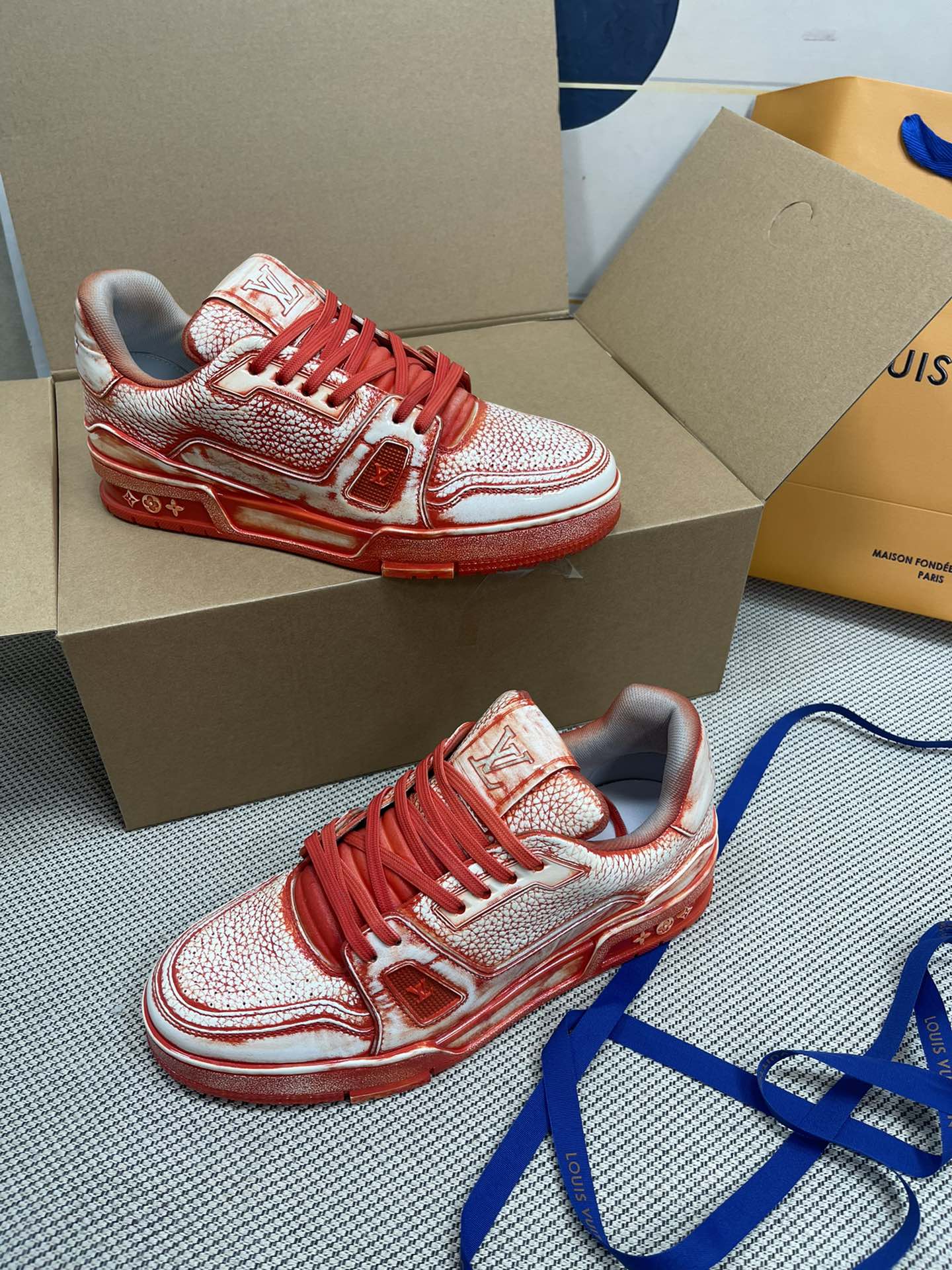 L0vis Vvtt0n Trainer Sneaker LV Red For Women