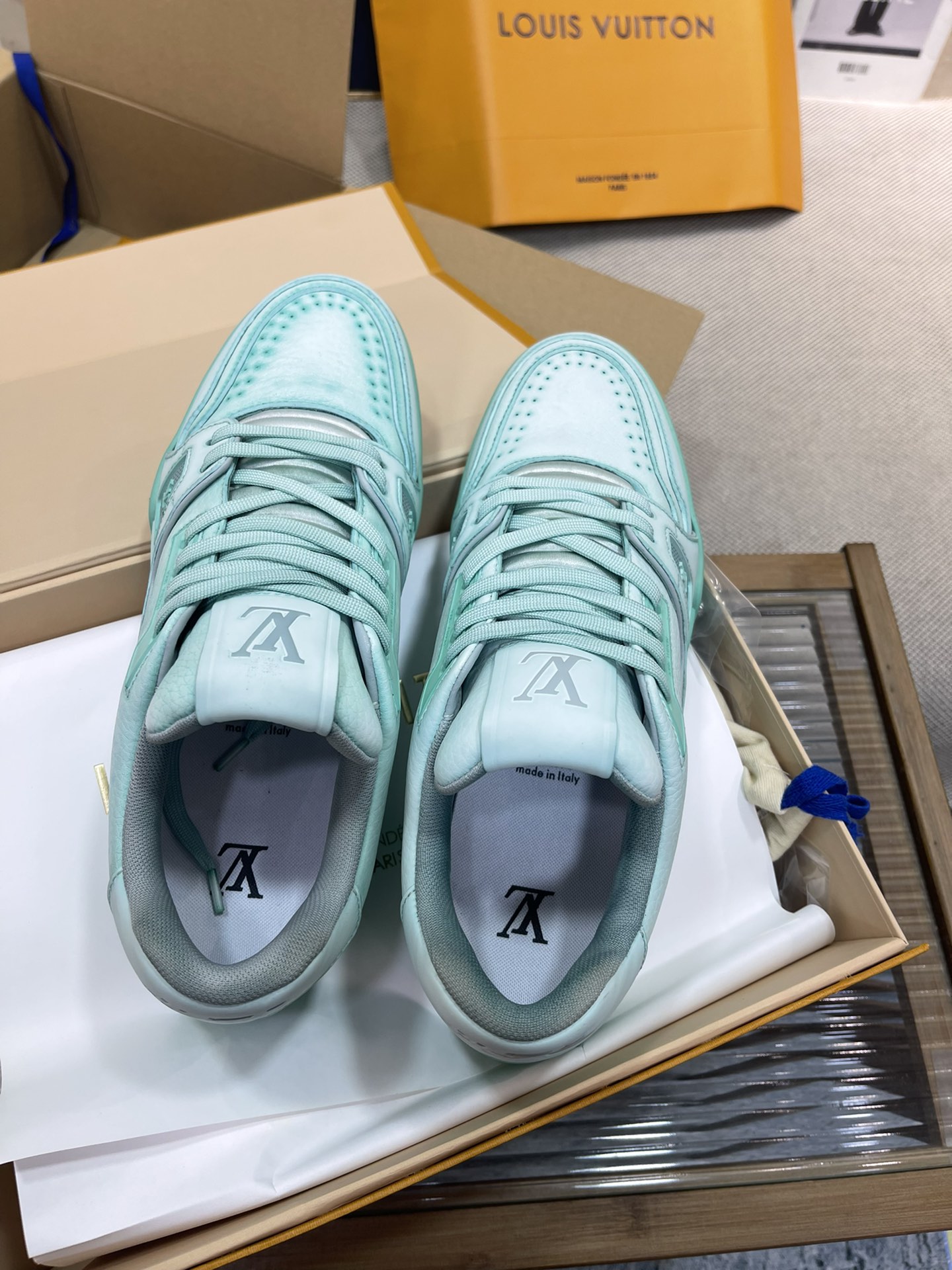 L0vis Vvtt0n Trainer Sneaker LV Mint For Women