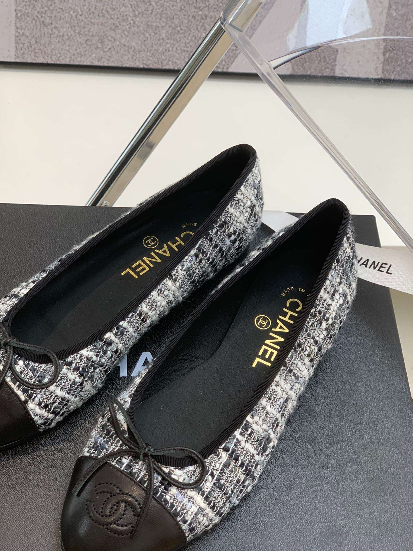 Ch**el Ballet Flats White For Women