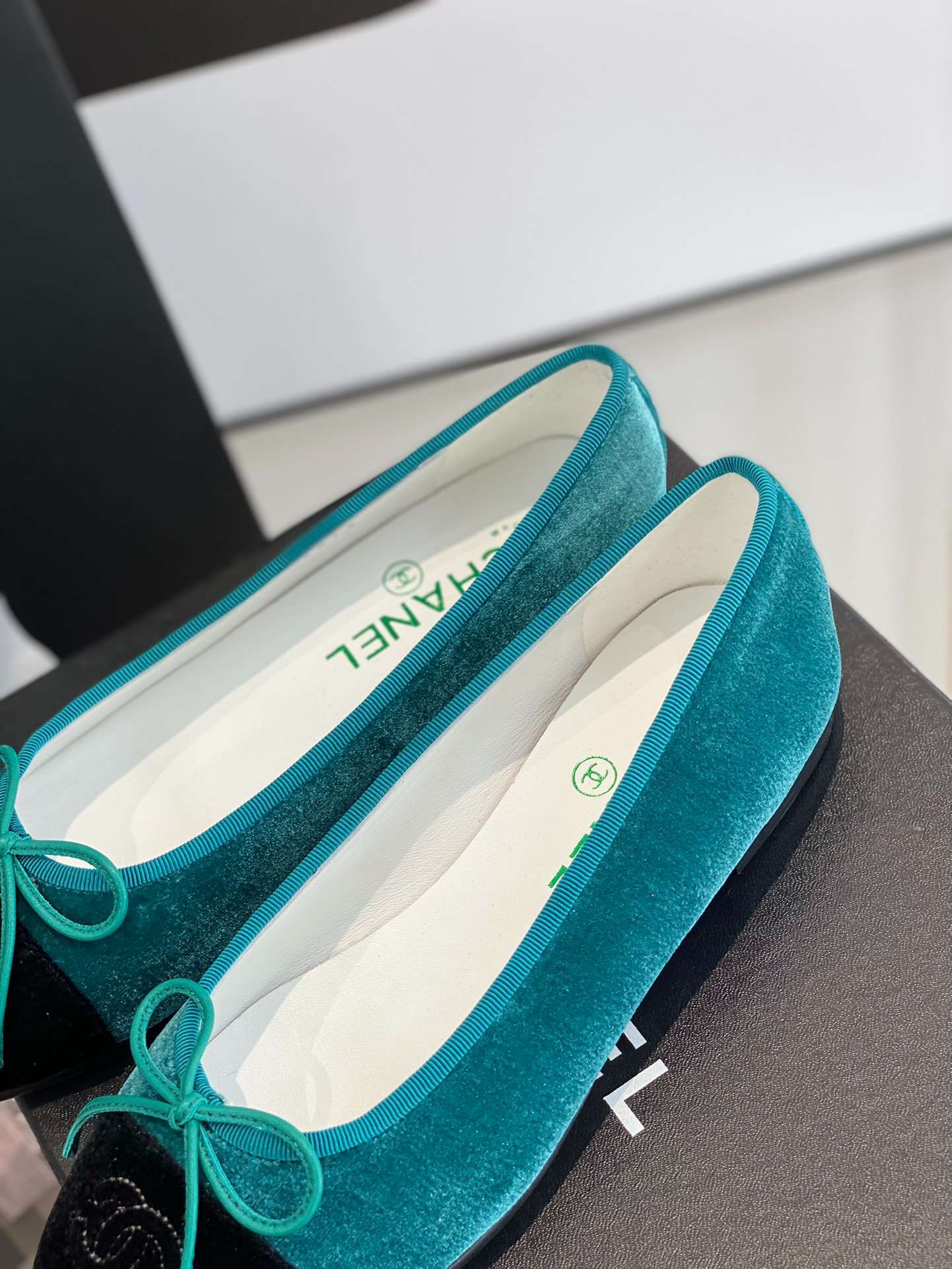 Ch**el Ballet Flats Green For Women
