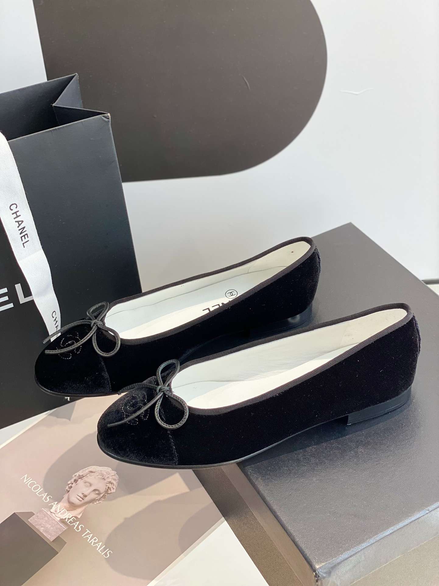 Ch**el Ballet Flats Black For Women