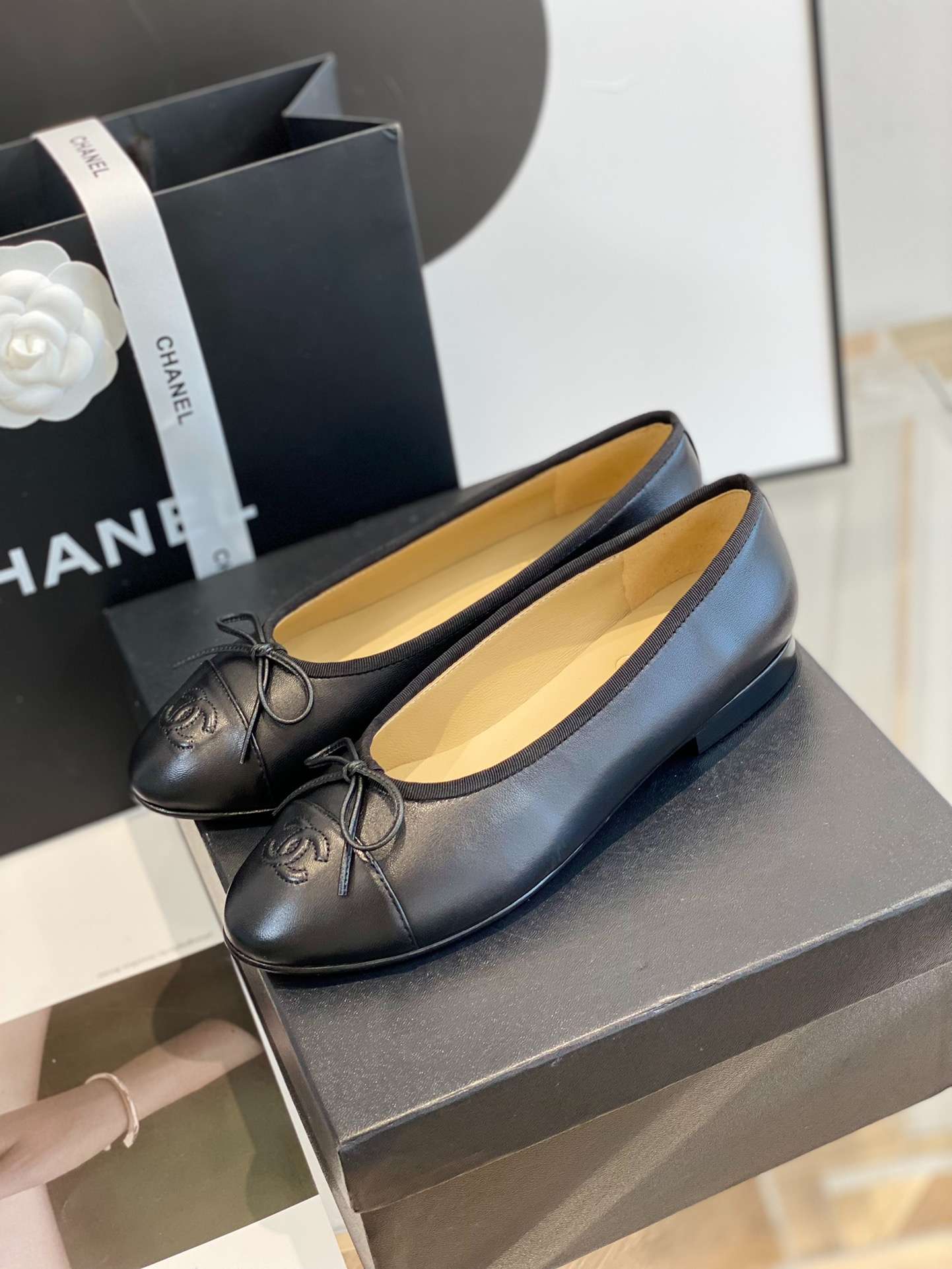 Ch**el Ballet Flats Black For Women