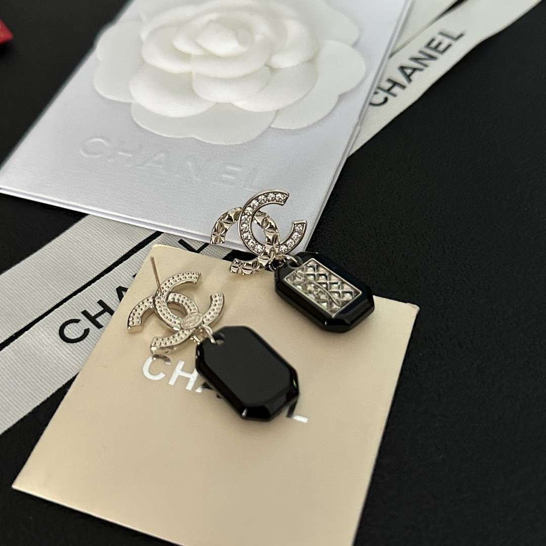 Ch**el Crystal Tassel Square Earrings Black For Women