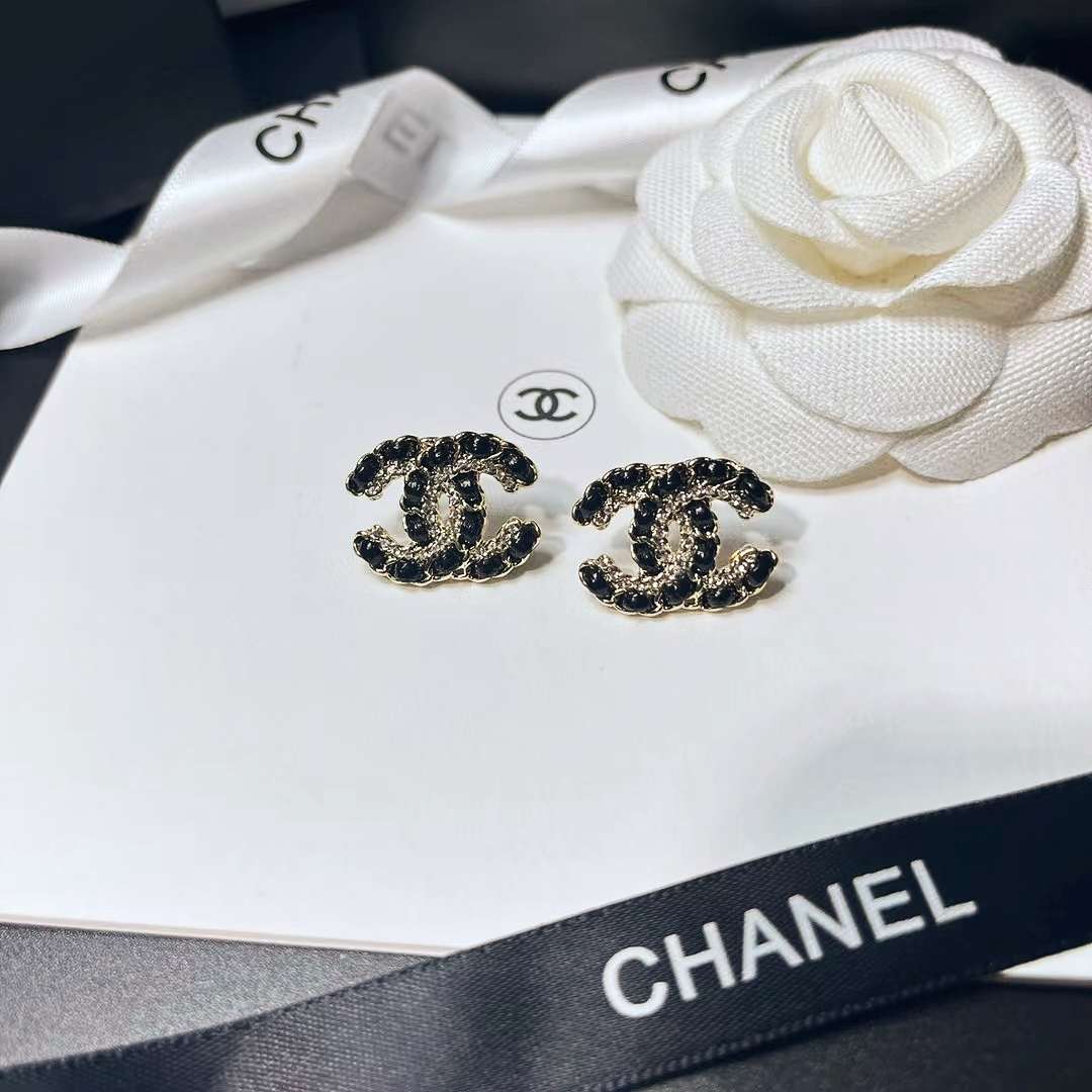 Ch**el Letter Chain Earrings Black For Women
