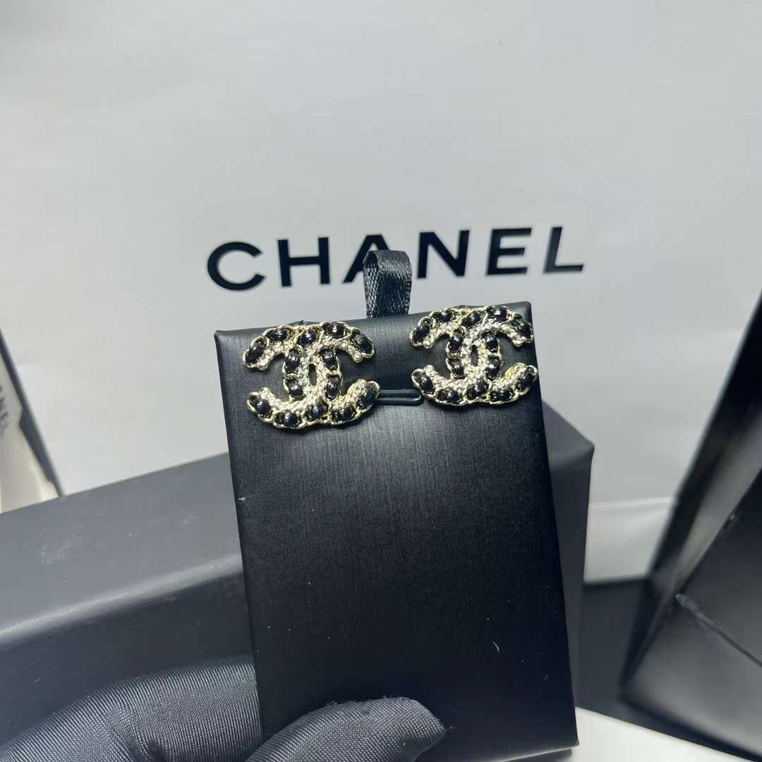 Ch**el Letter Chain Earrings Black For Women