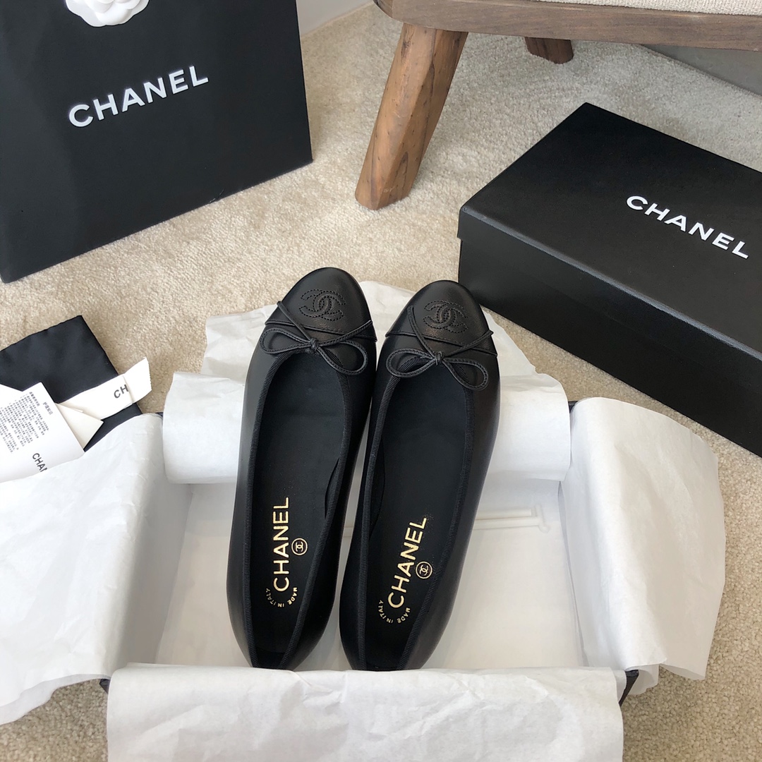 Ch**el Ballet Flats Black For Women