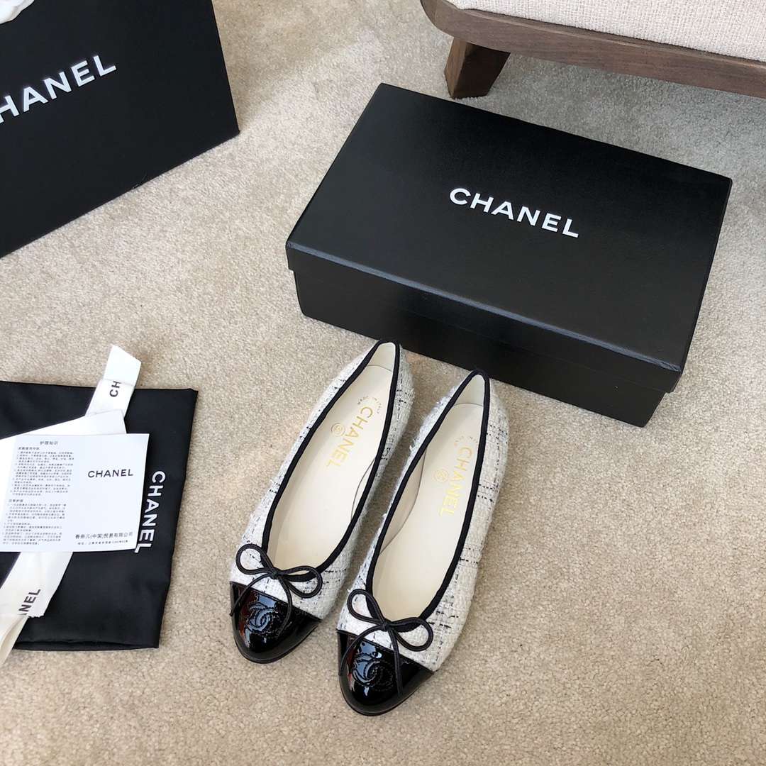 Ch**el Ballet Flats White For Women