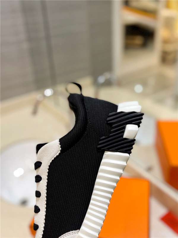 H**me5 Bouncing Sneaker Black For Women